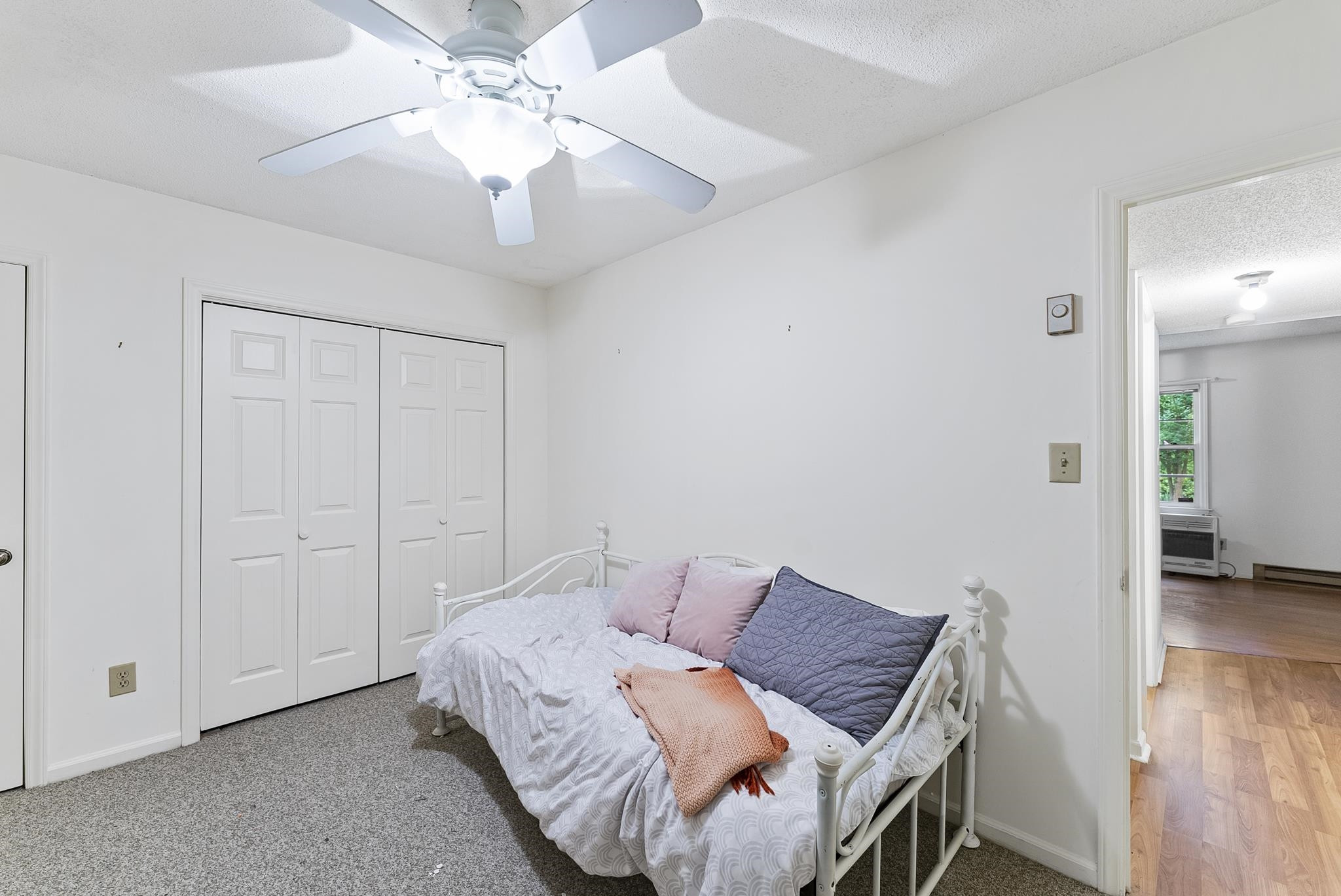 102 King Circle