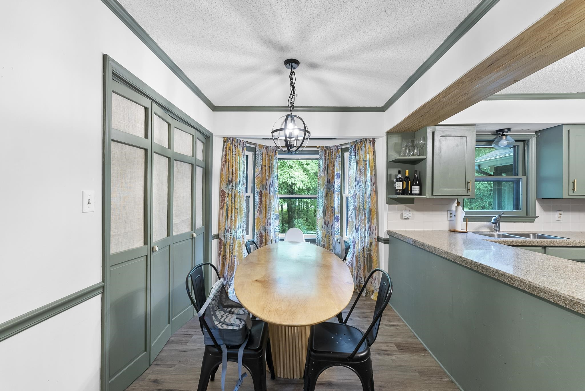 102 King Circle