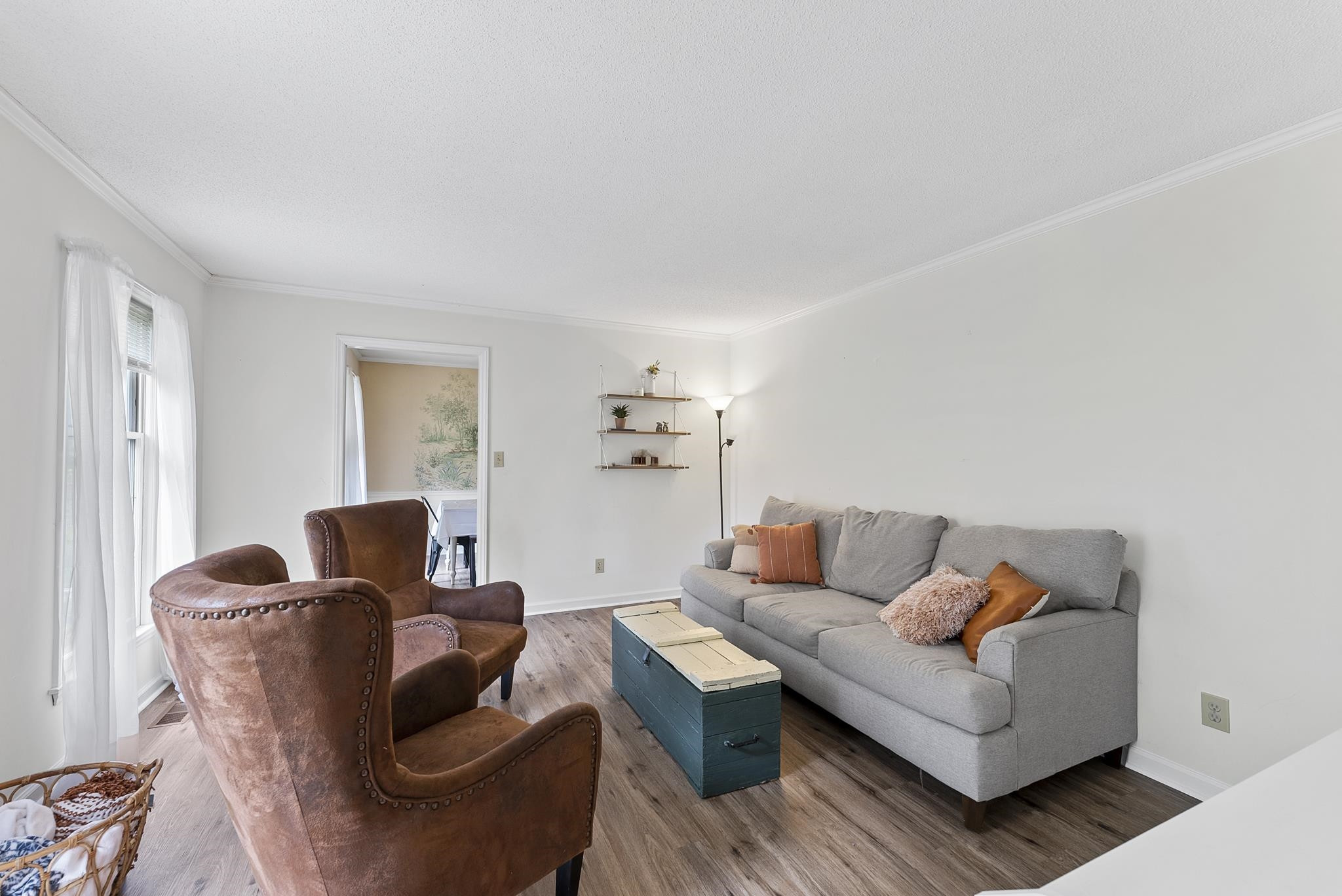 102 King Circle