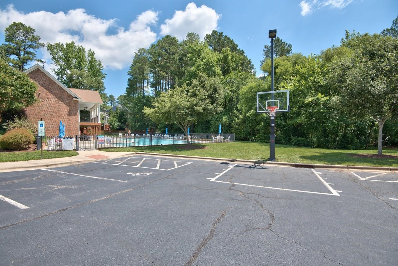 325 Oxfordshire Lane