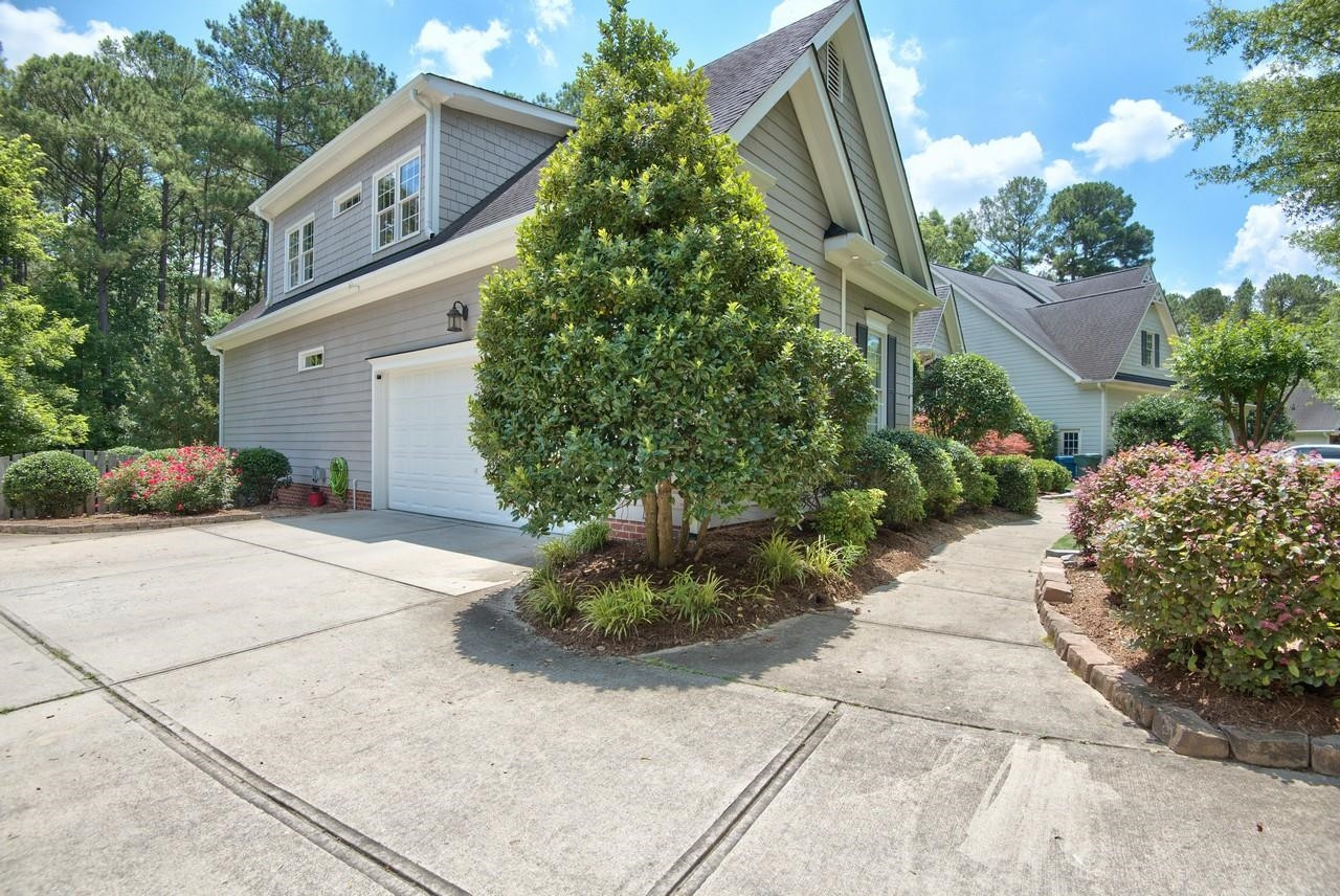 325 Oxfordshire Lane