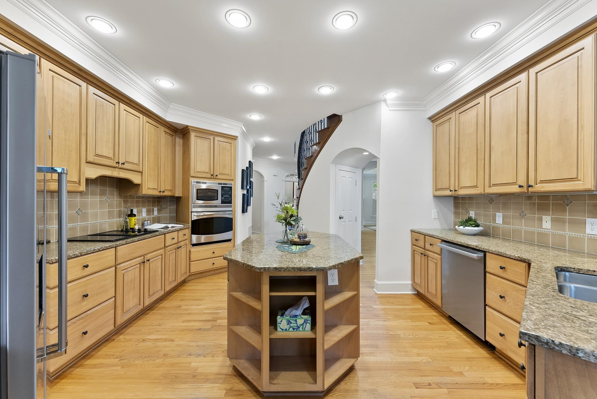 2045 Langham Lane