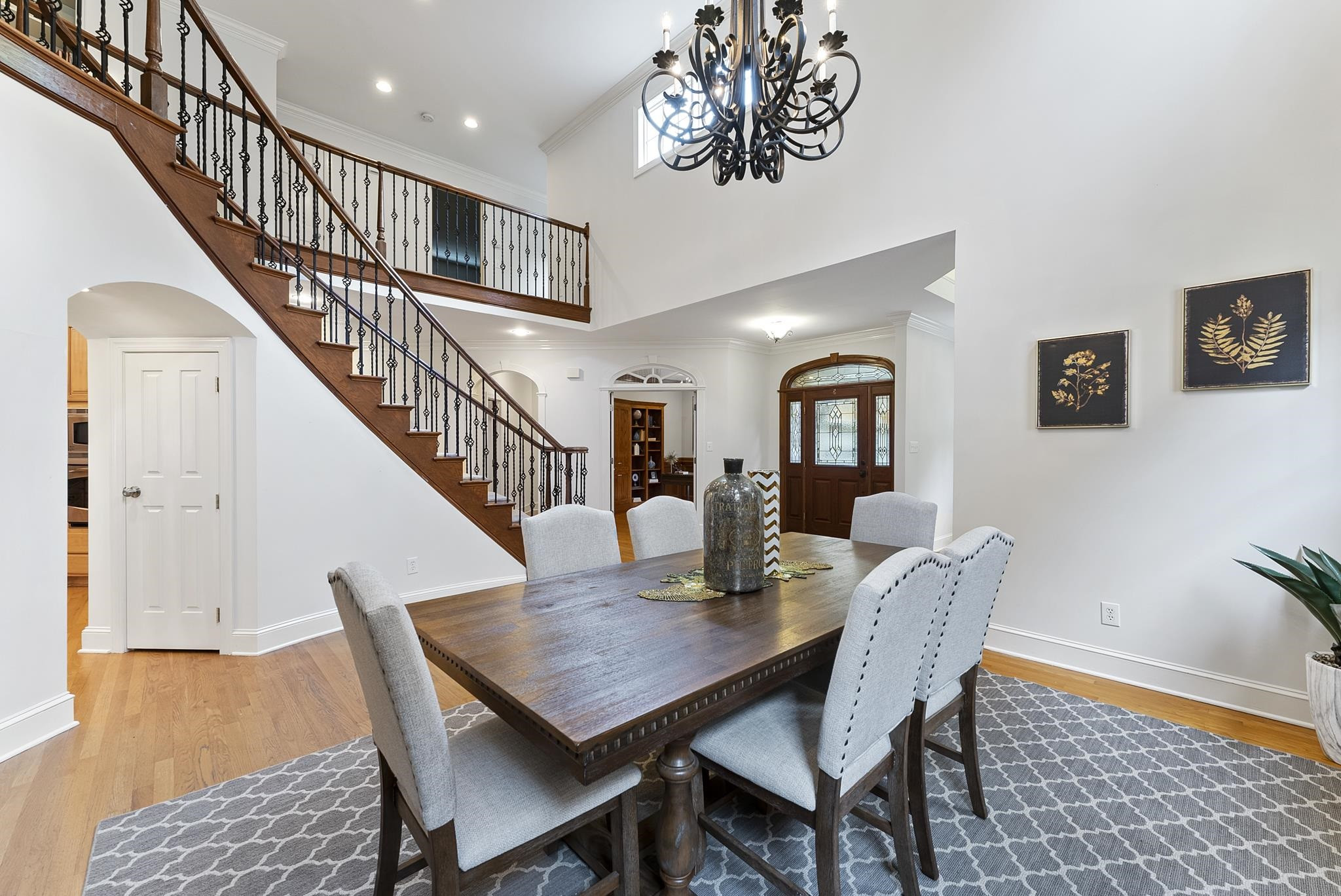 2045 Langham Lane
