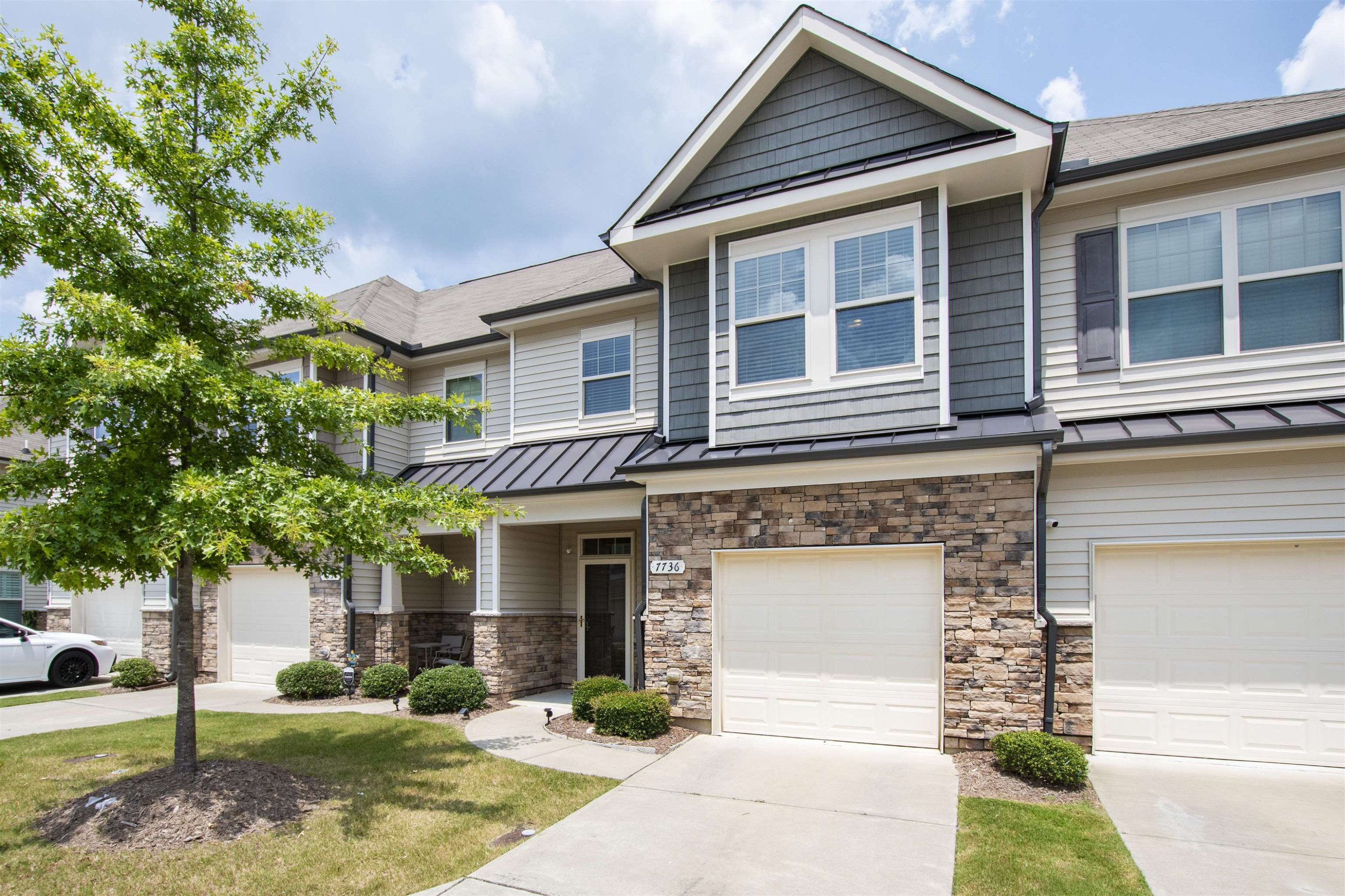 7736 Weathered Oak Way