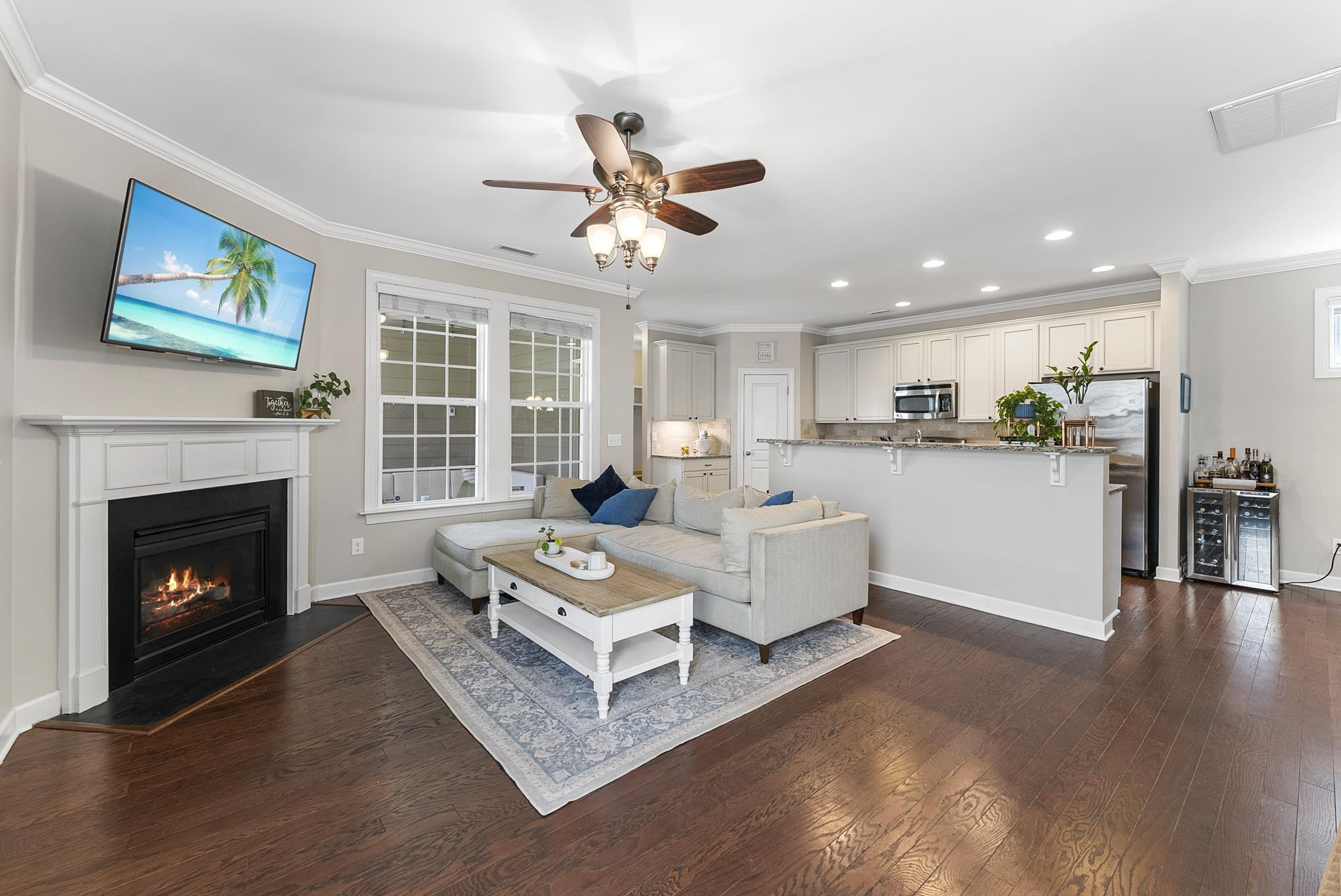 1317 Formal Garden Way