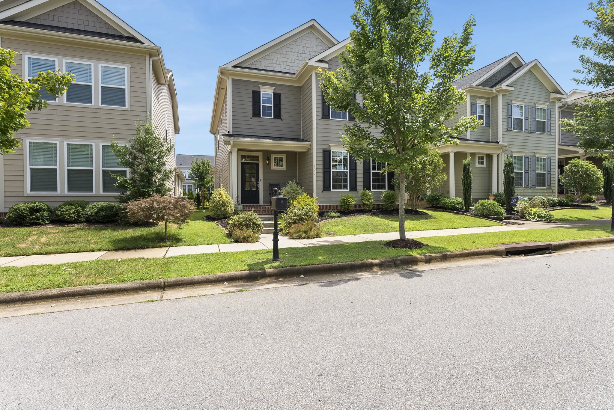 1317 Formal Garden Way
