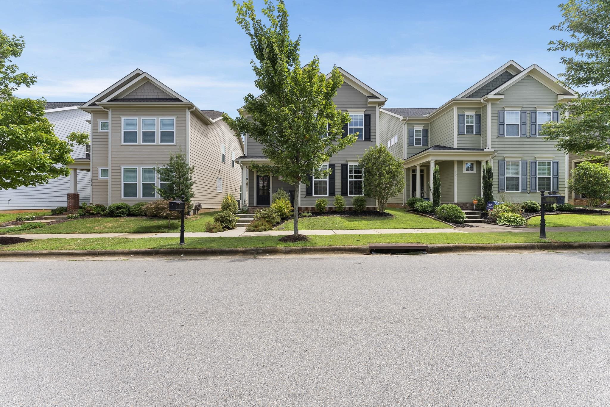 1317 Formal Garden Way