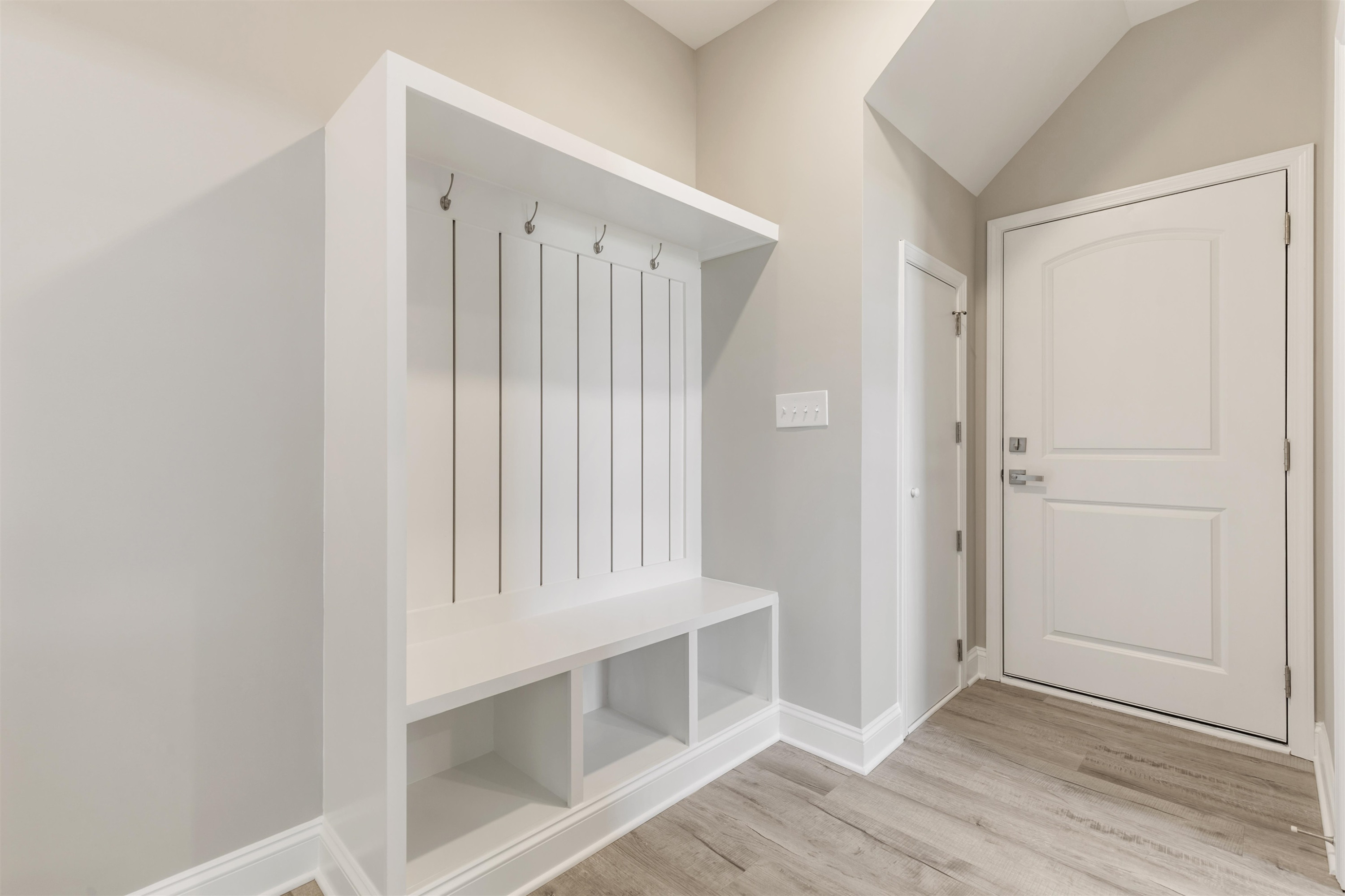 3900 Alpha Court