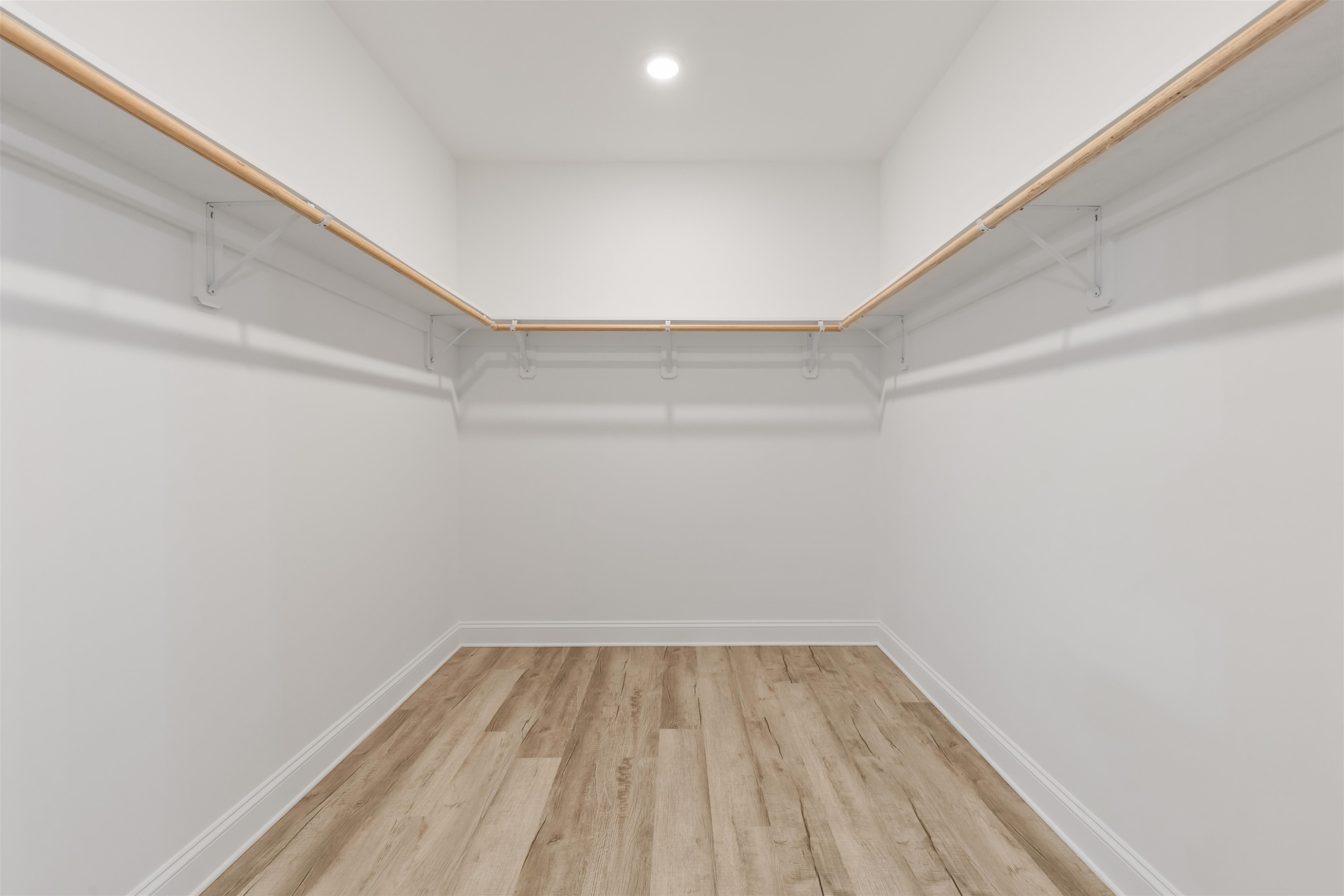 3900 Alpha Court
