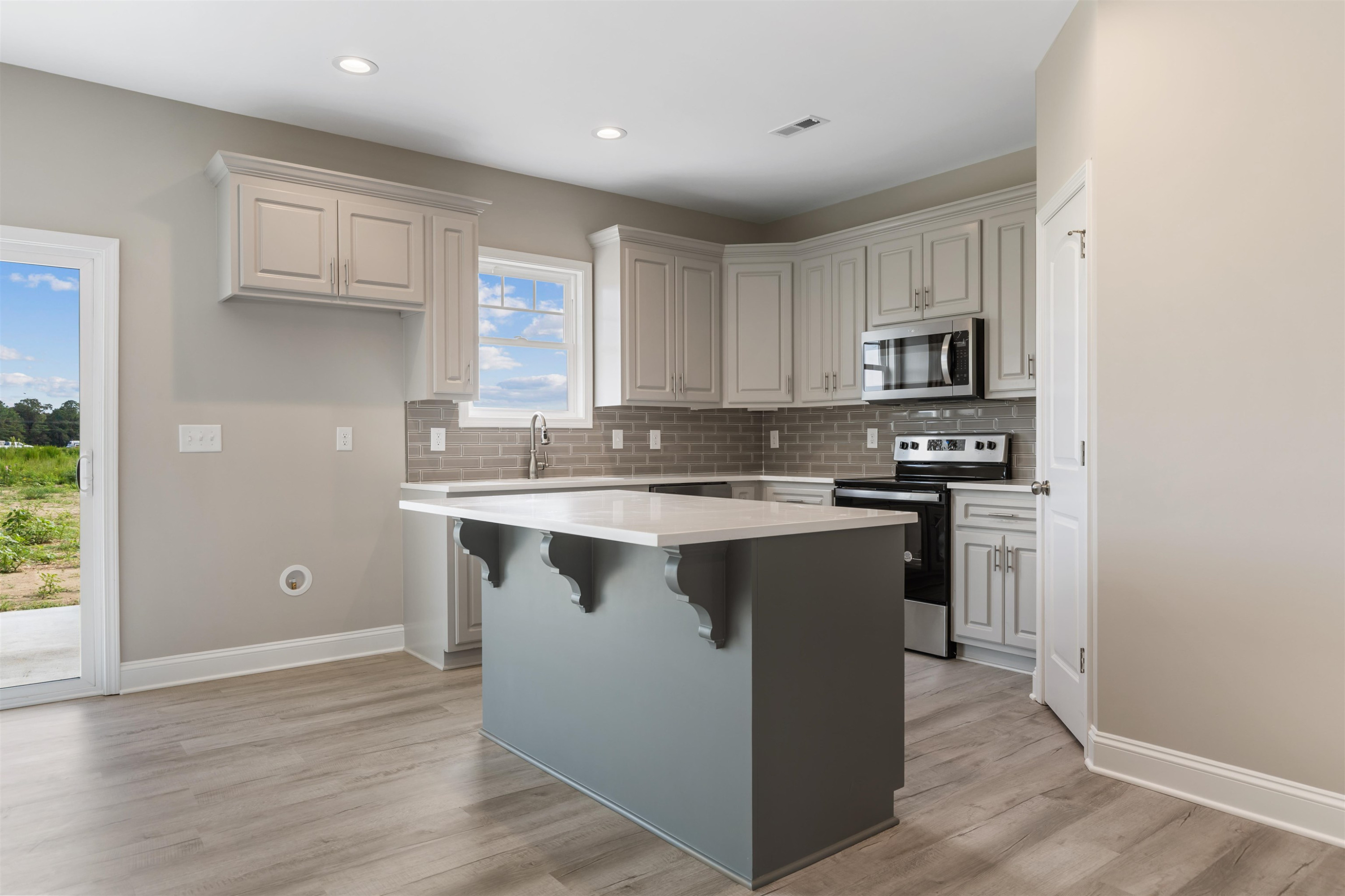 3900 Alpha Court