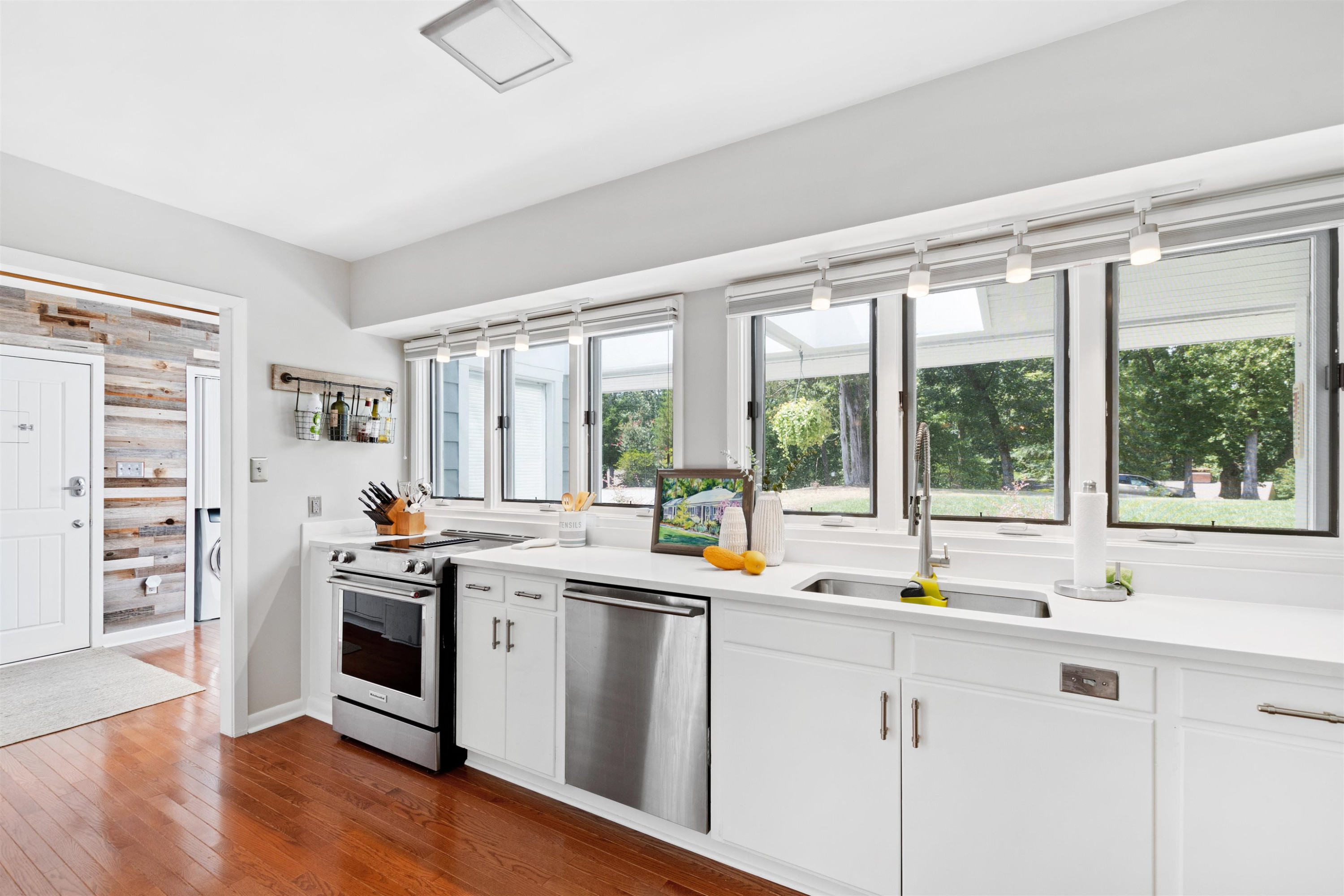 621 Greenwood Road