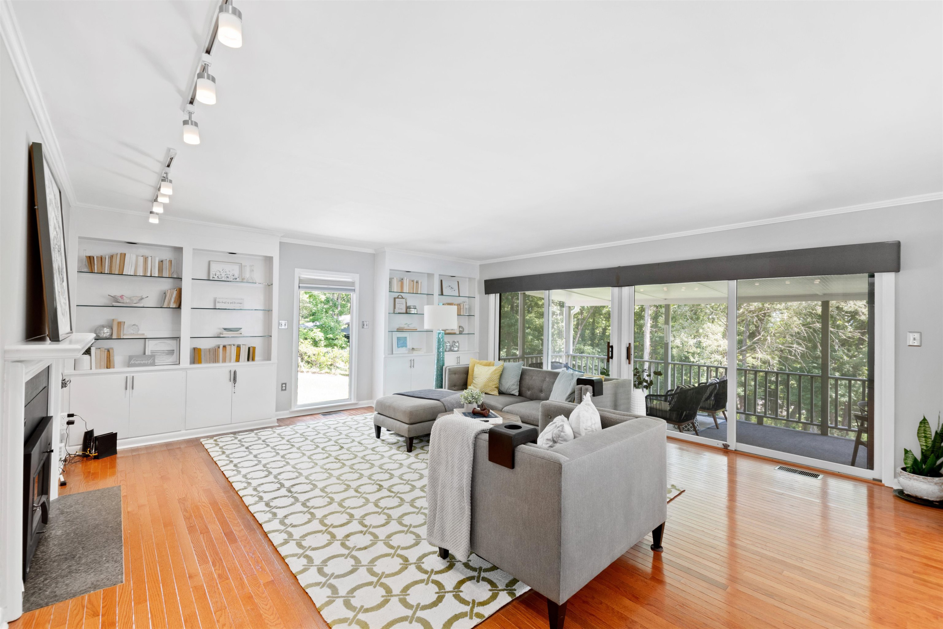 621 Greenwood Road
