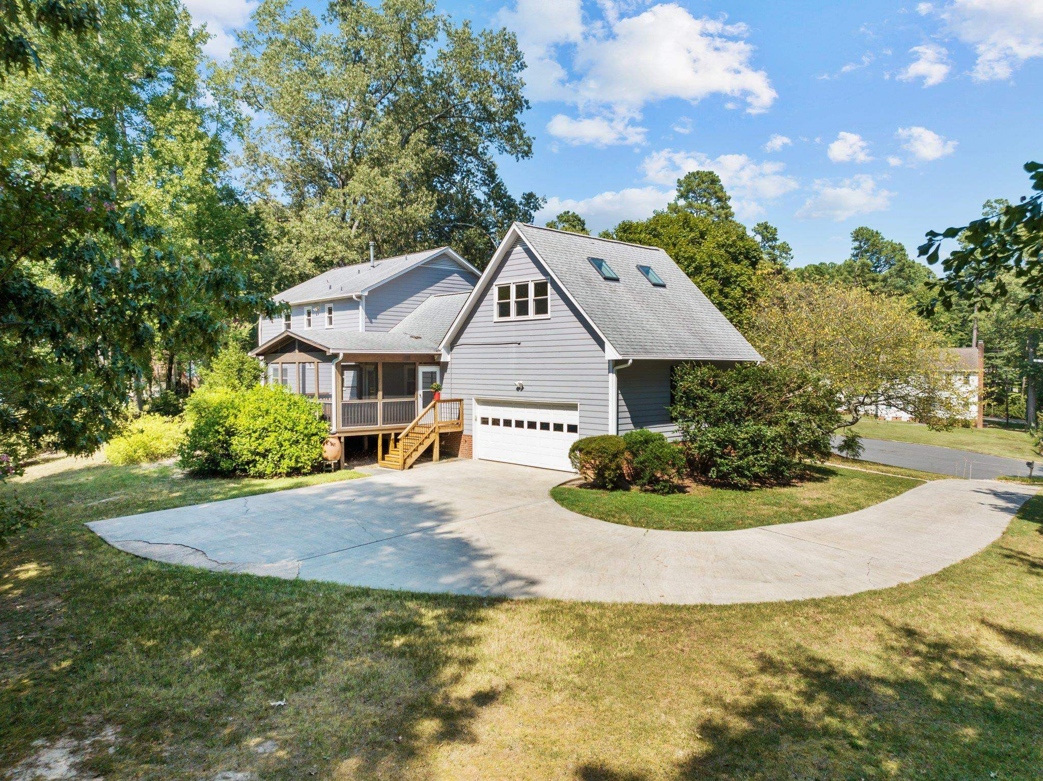 9 Litchfield Court