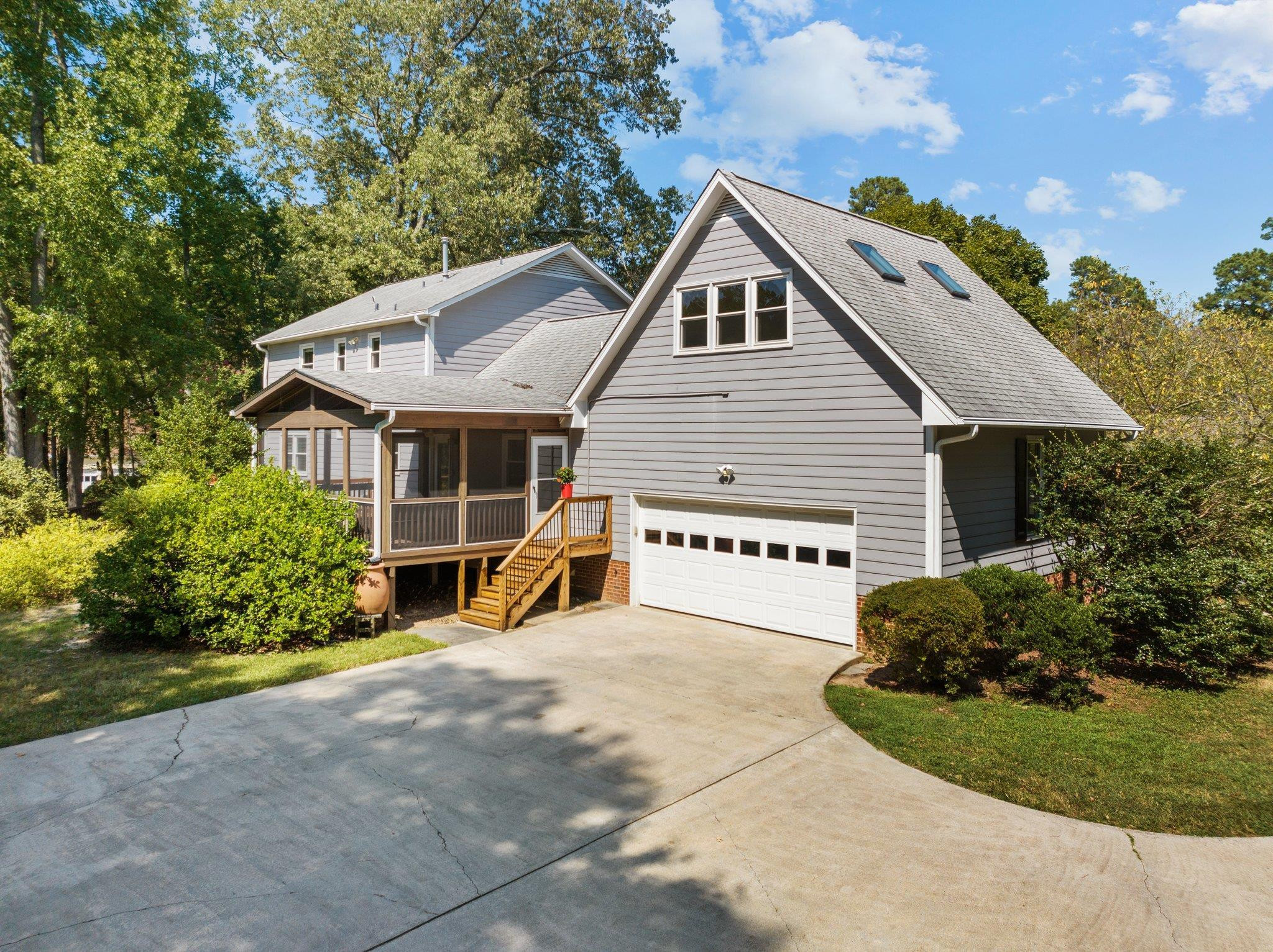 9 Litchfield Court