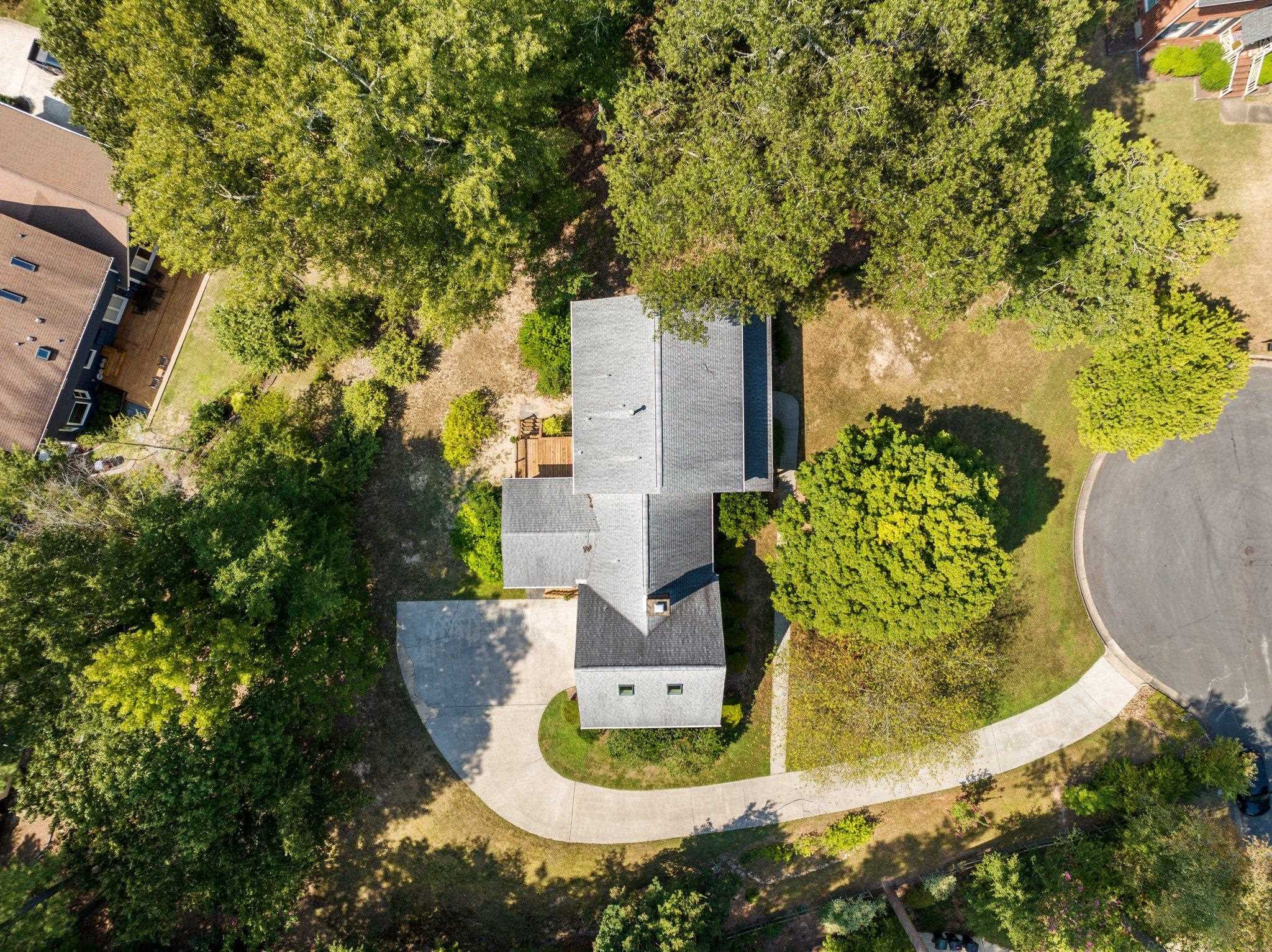 9 Litchfield Court