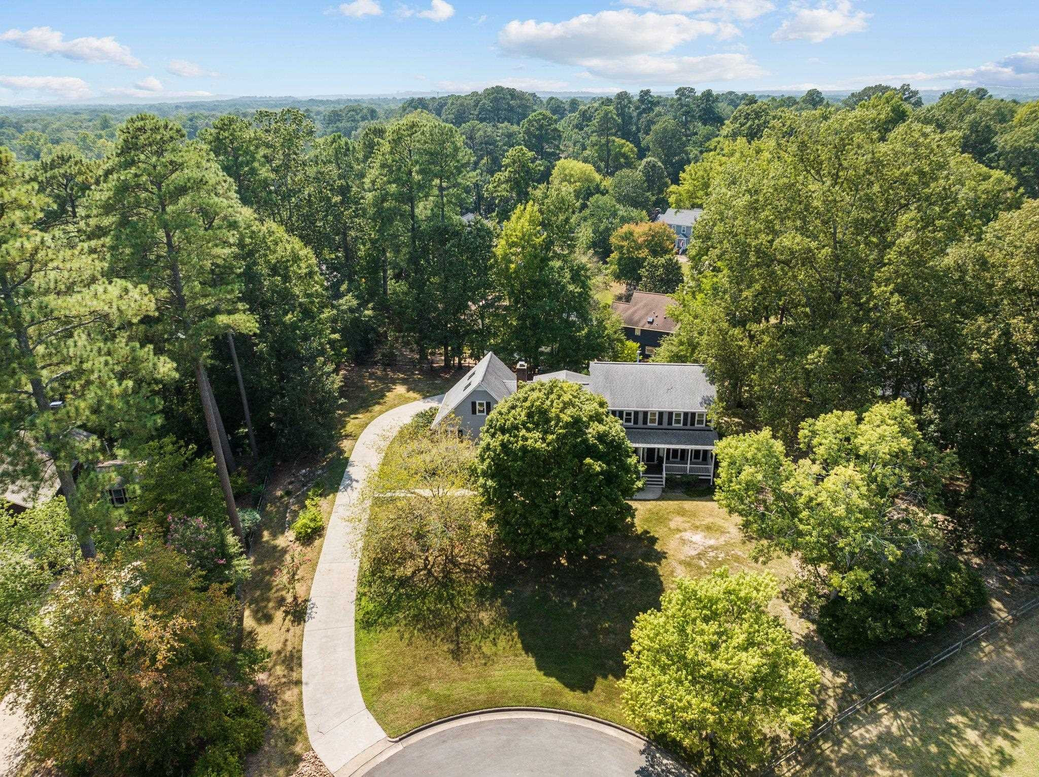 9 Litchfield Court