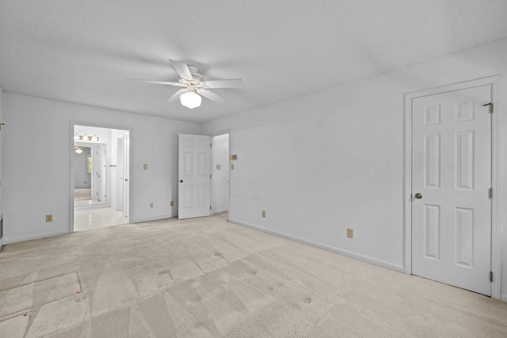 9 Litchfield Court
