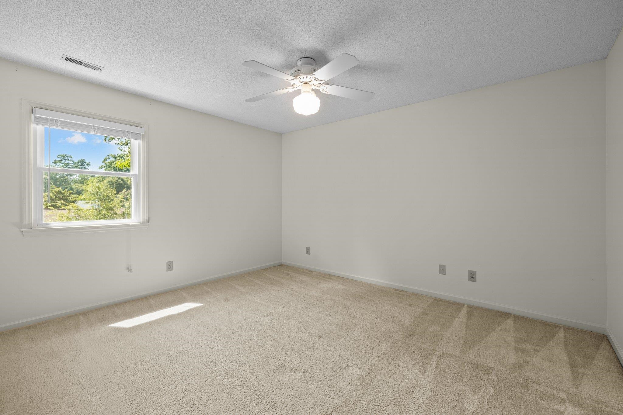 9 Litchfield Court
