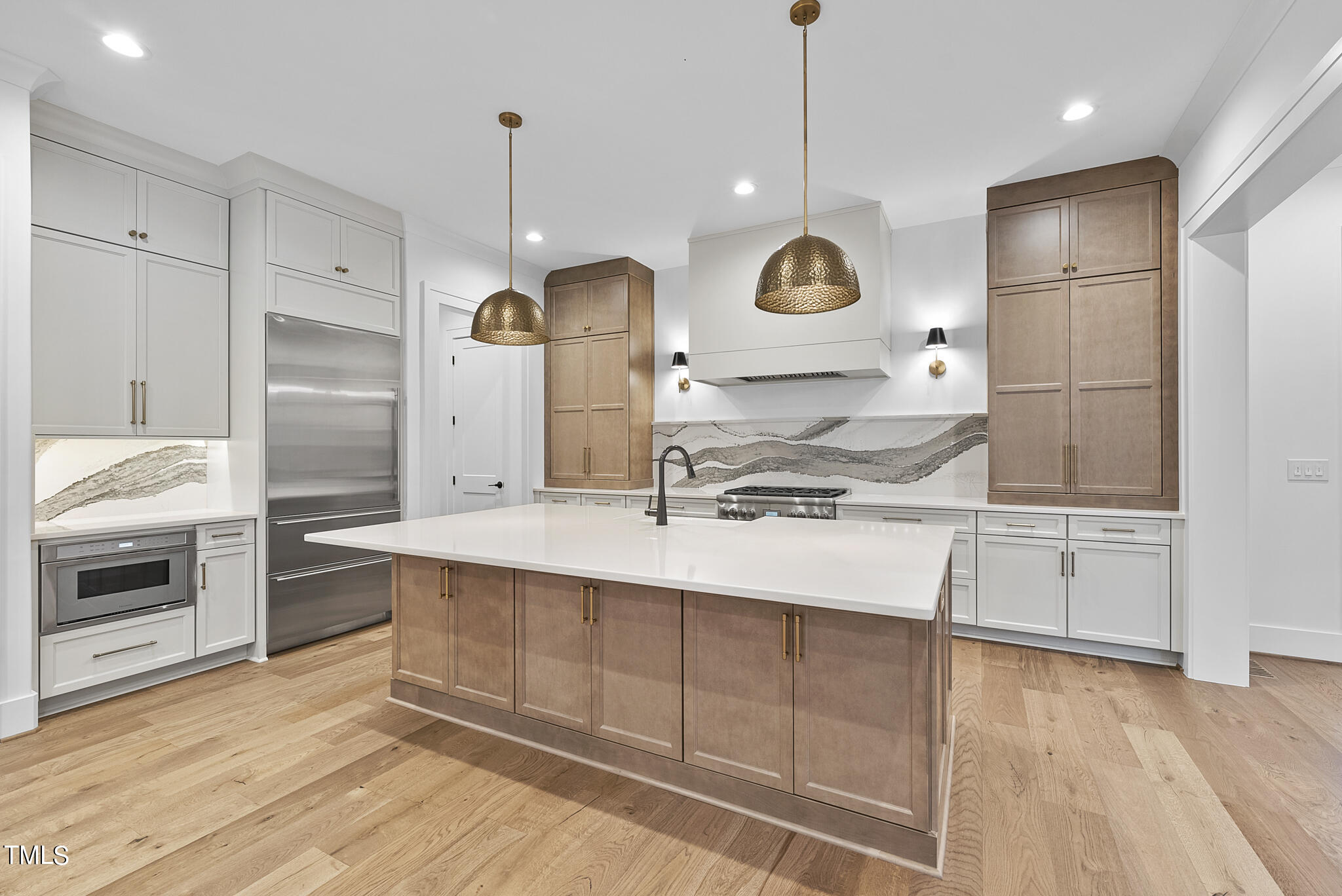 1605 Legacy Ridge Lane