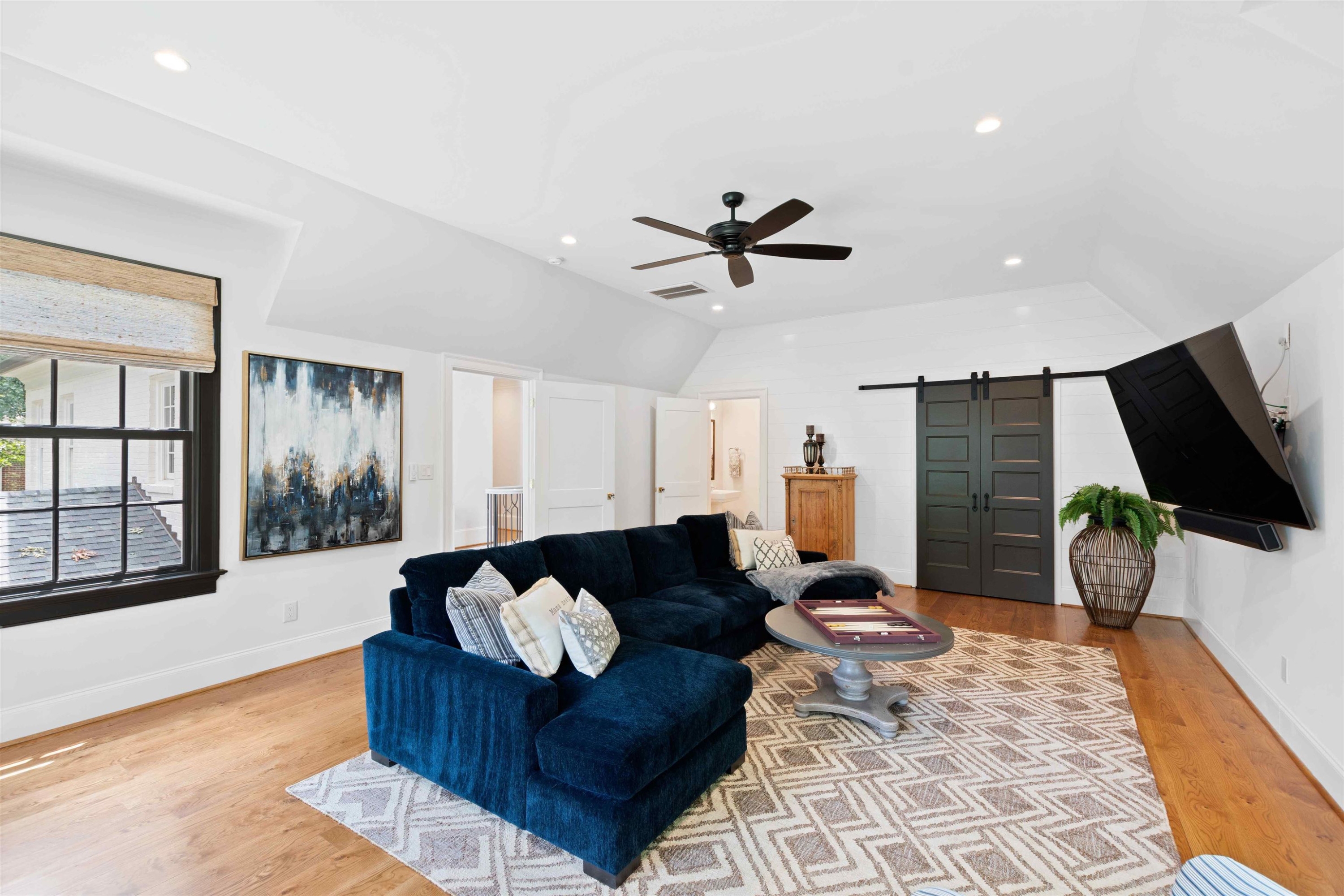 3910 Stratford Court