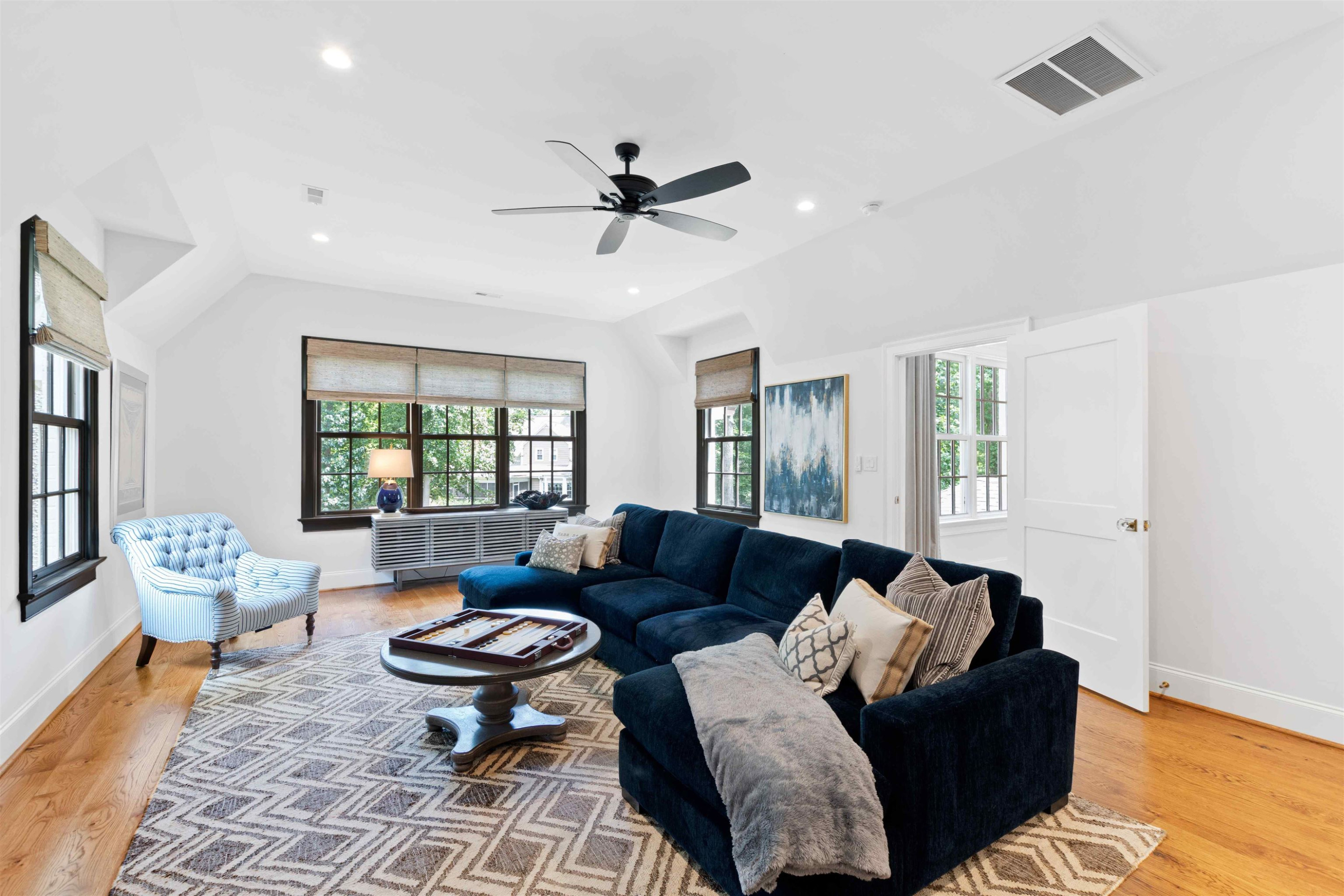 3910 Stratford Court