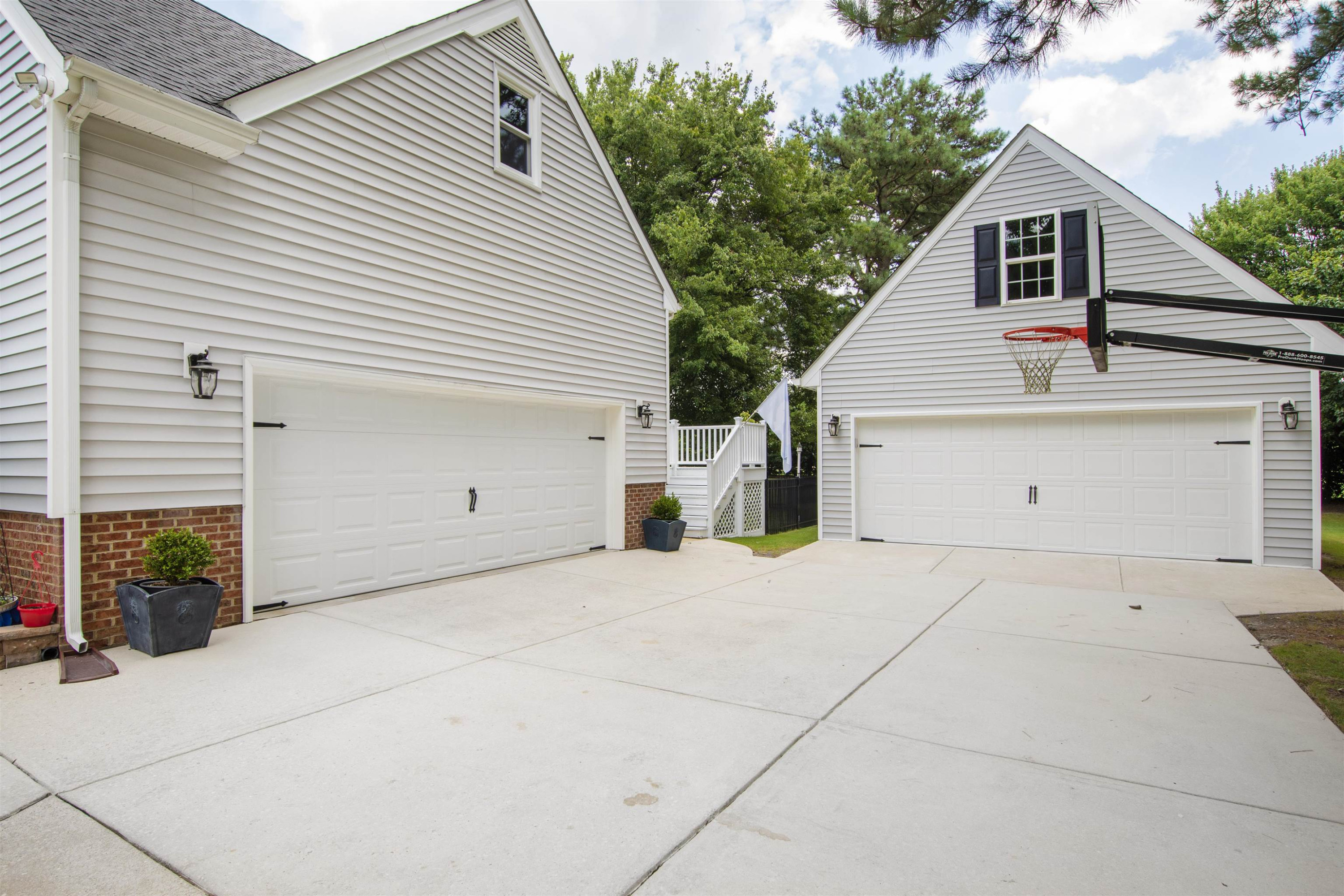 7105 Niblick Court