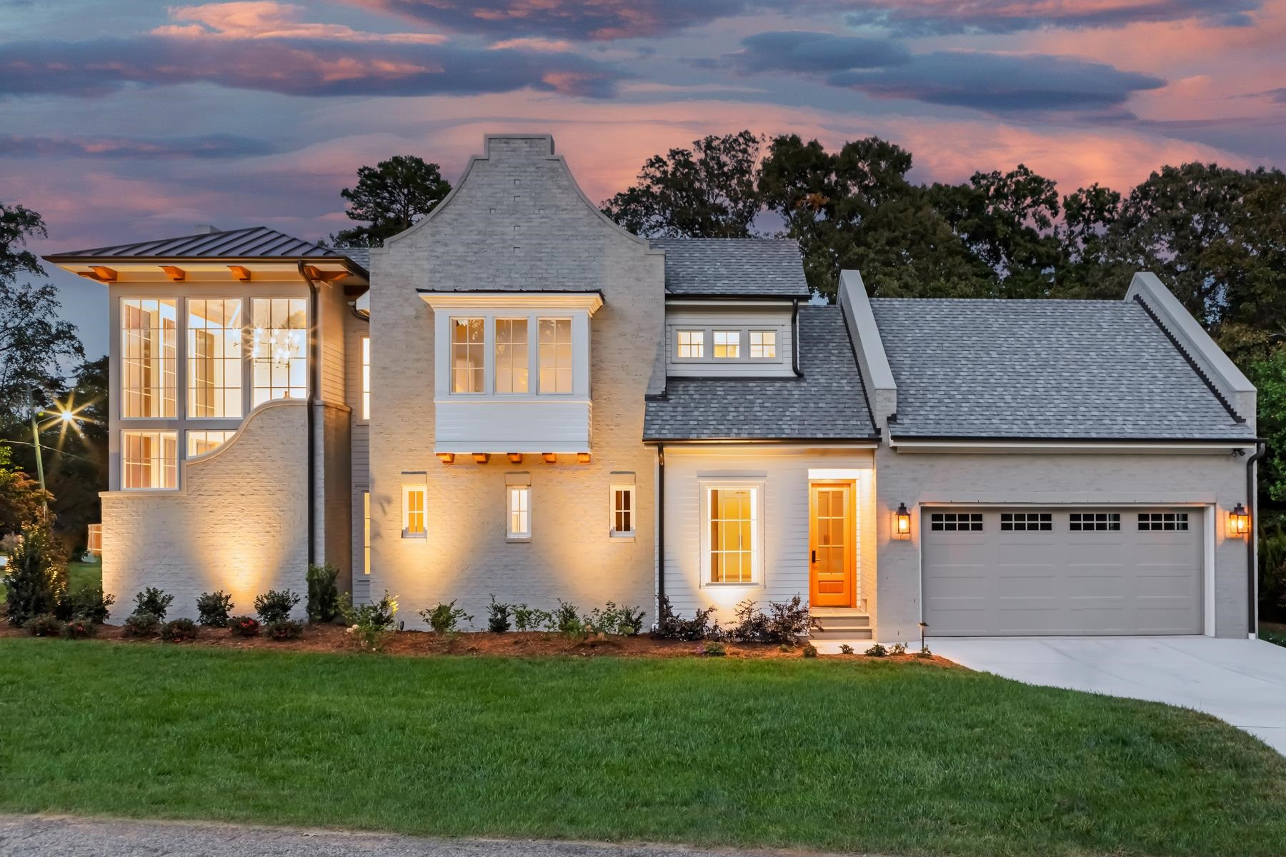 727 Lake Boone Trail