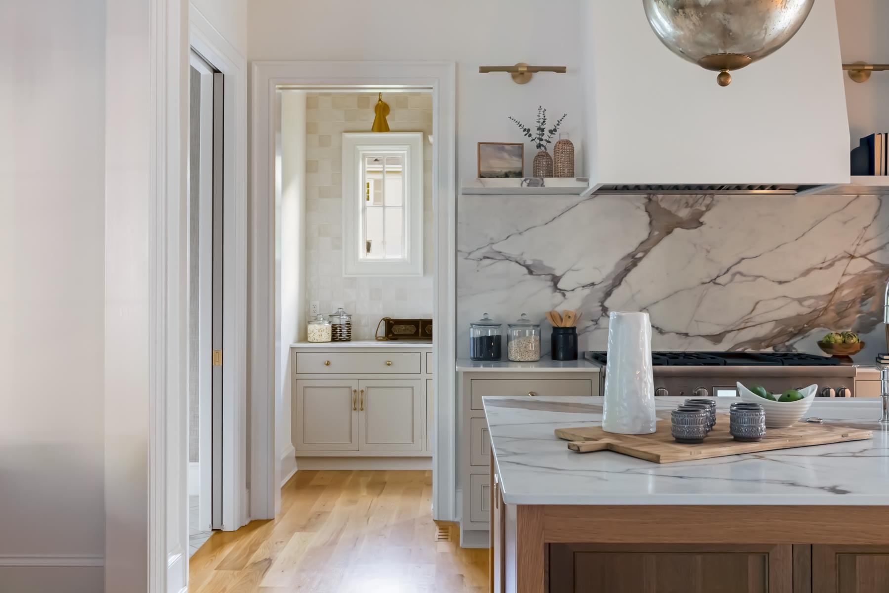 727 Lake Boone Trail