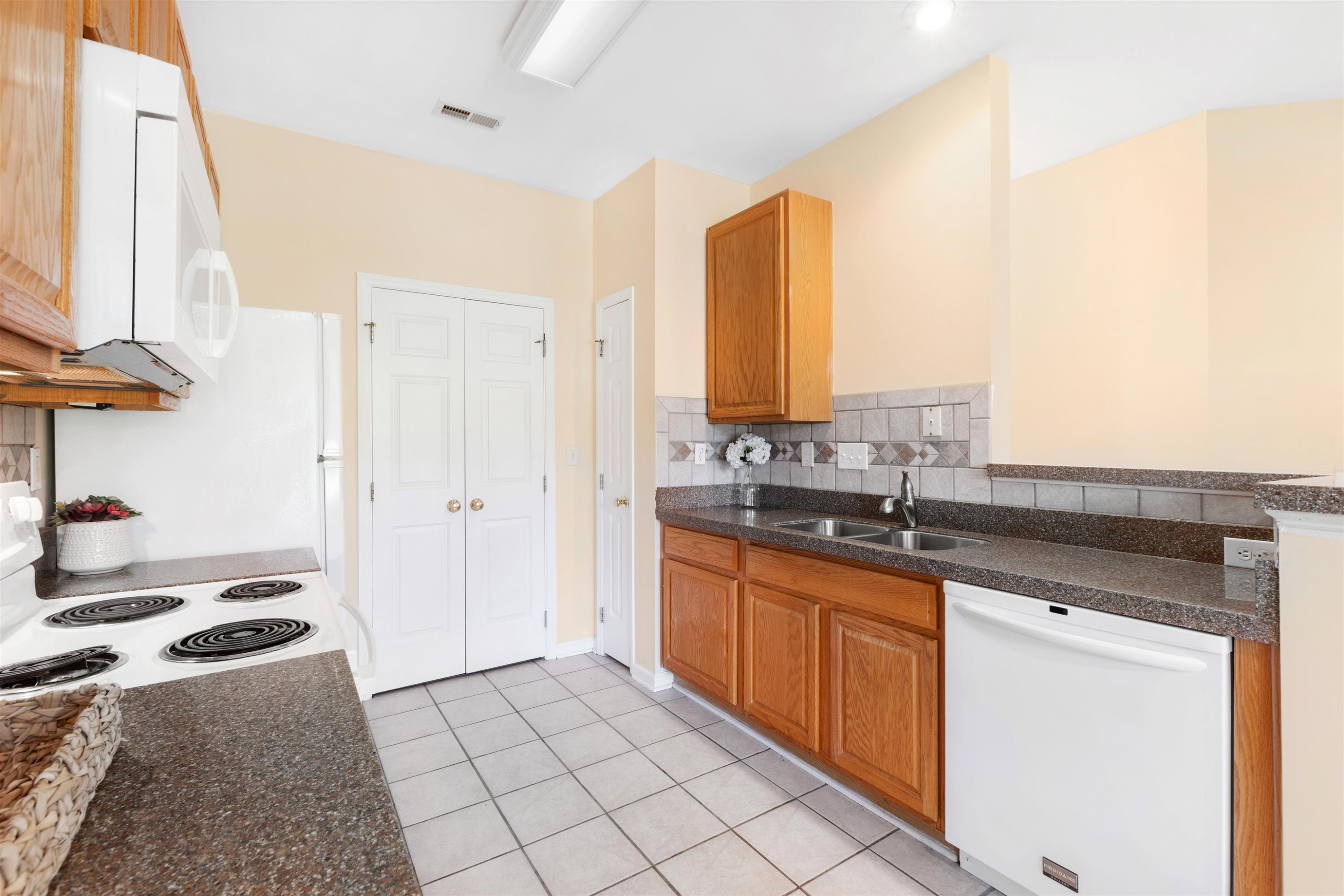 1713 Kudrow Lane Unit: 1713