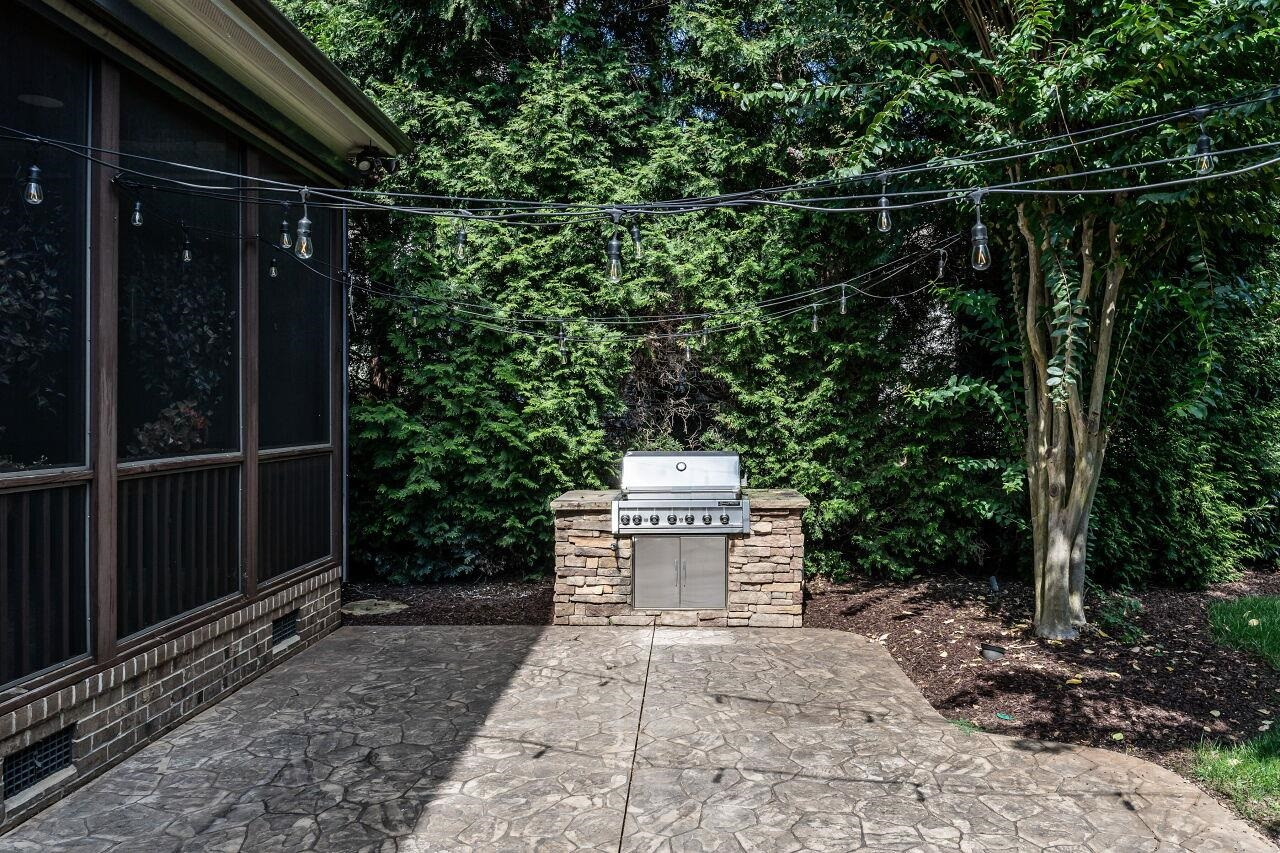 6011 Churchill Falls Place