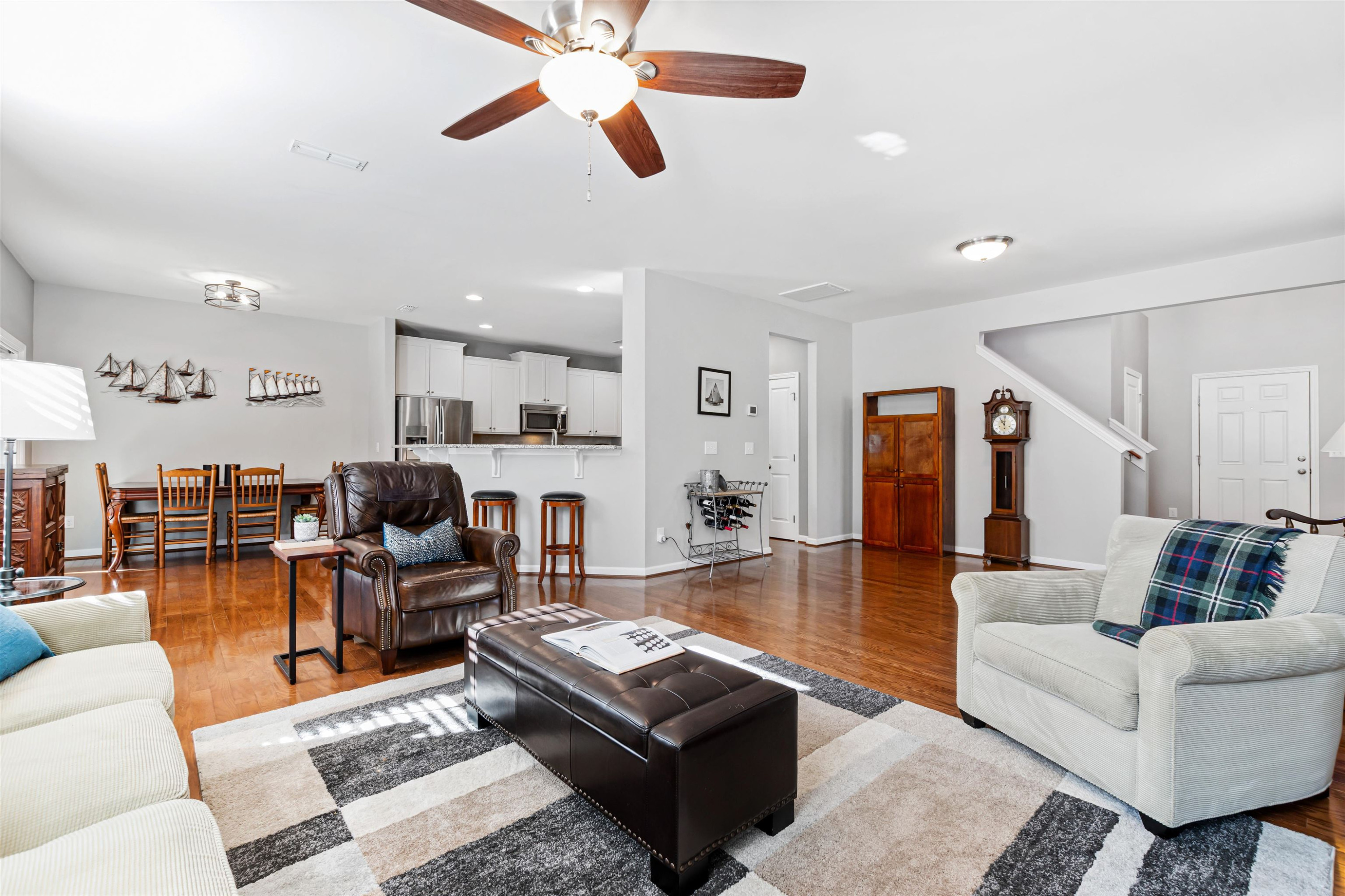 3964 White Kestrel Drive