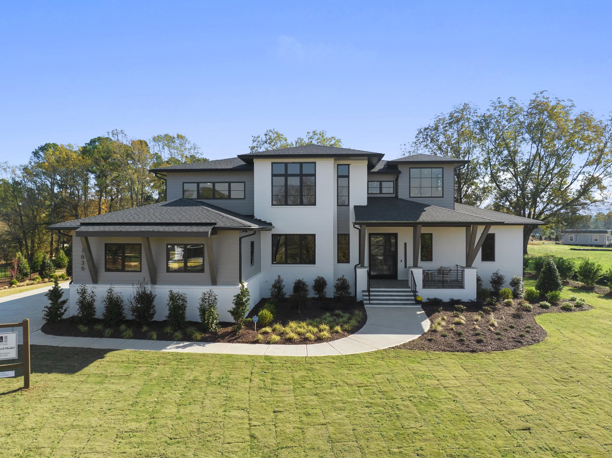 1636 Legacy Ridge Lane