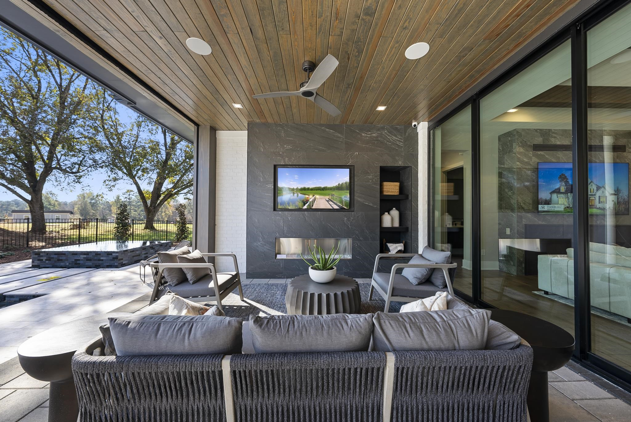1636 Legacy Ridge Lane