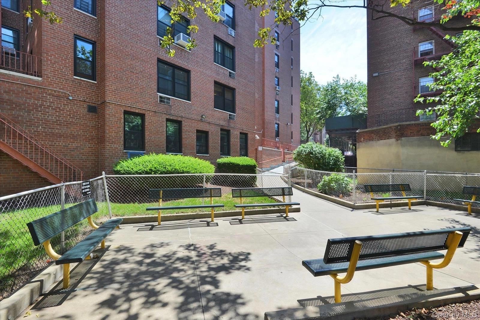 139-15 83 Road Unit: 406