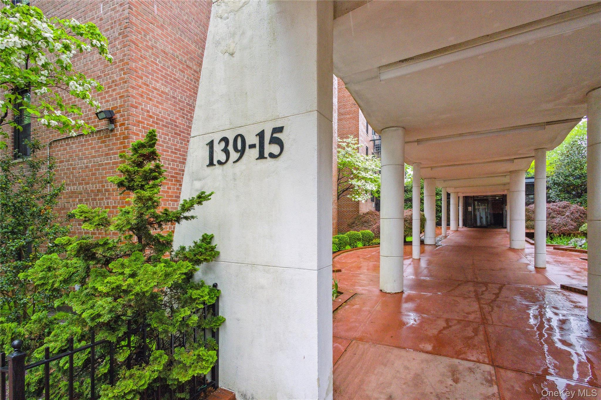 139-15 83 Road Unit: 406