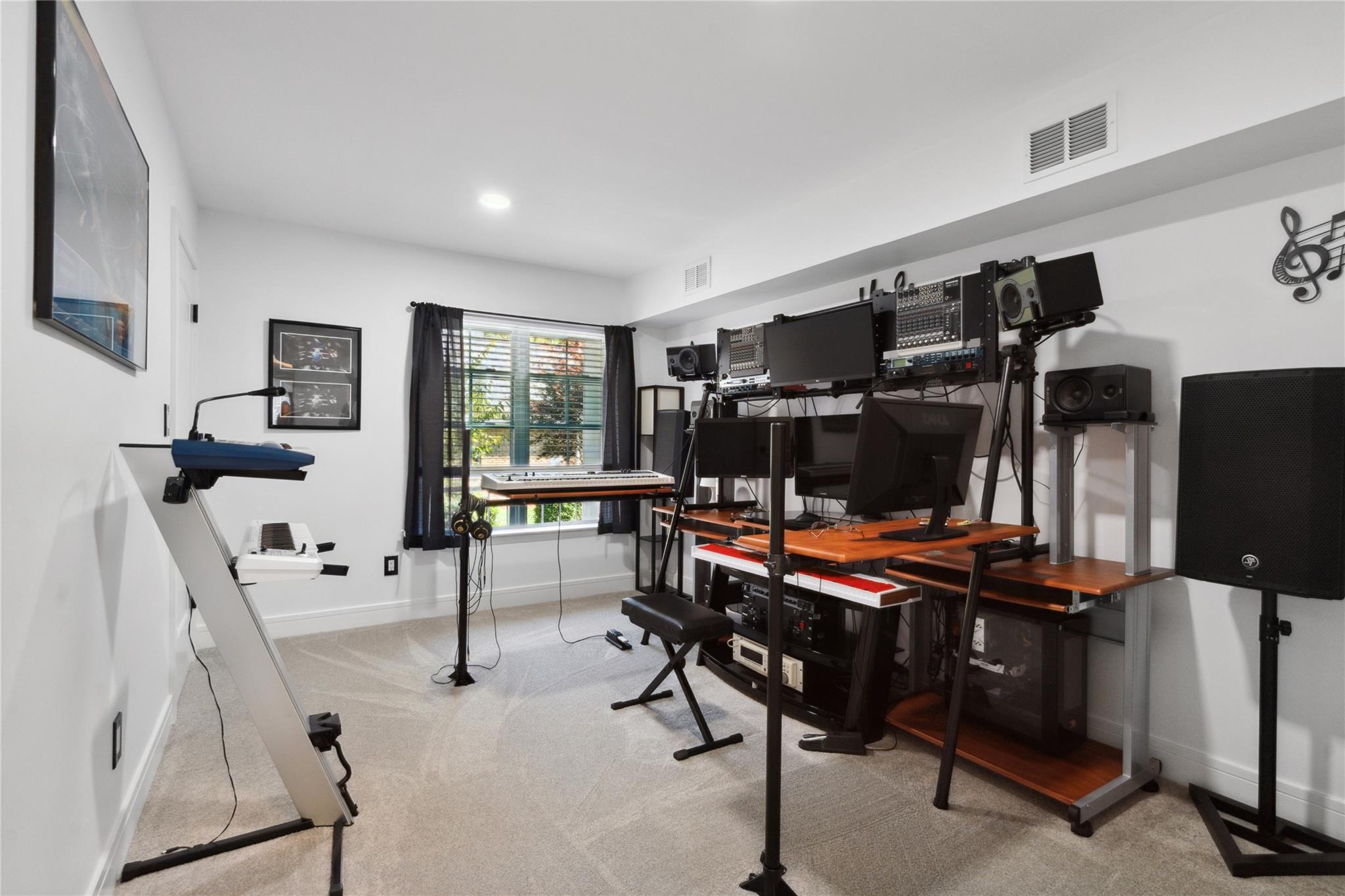 655 Middle Country Road Unit: 8D2