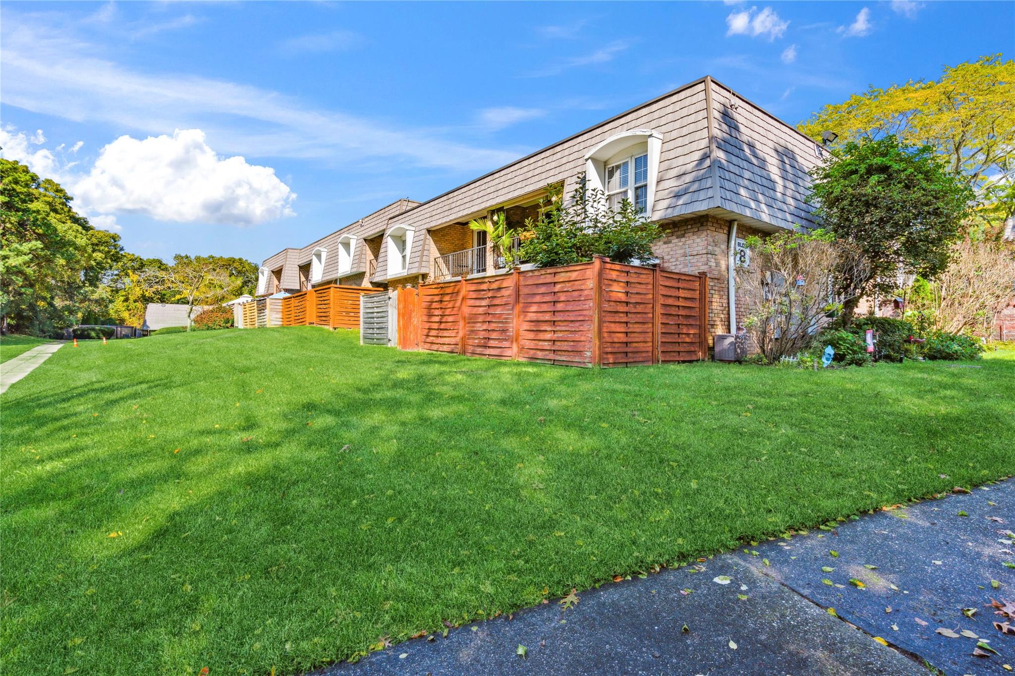 655 Middle Country Road Unit: 8D2