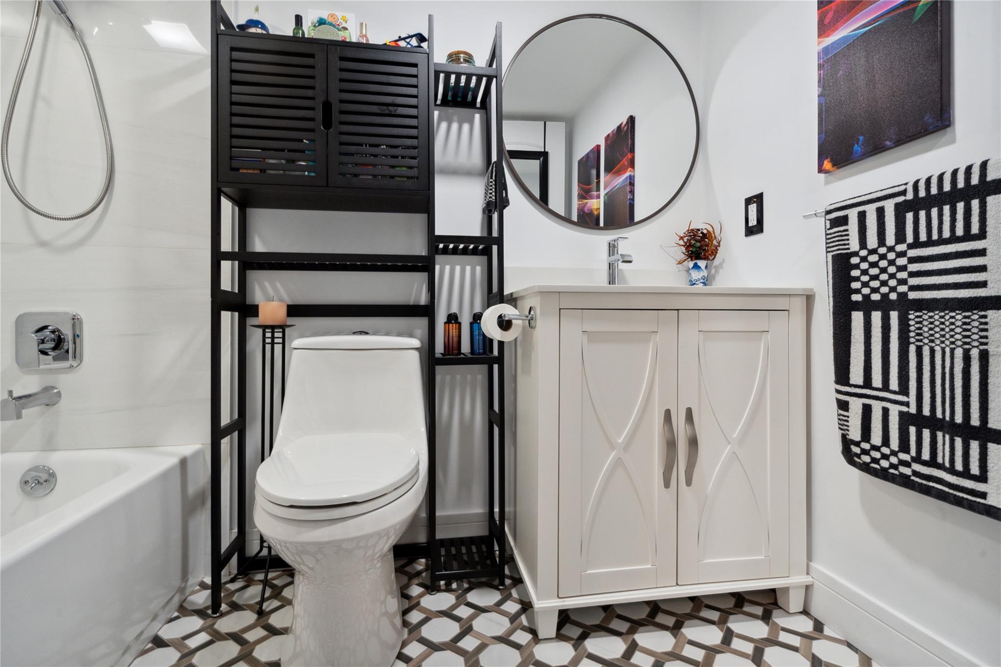 655 Middle Country Road Unit: 8D2