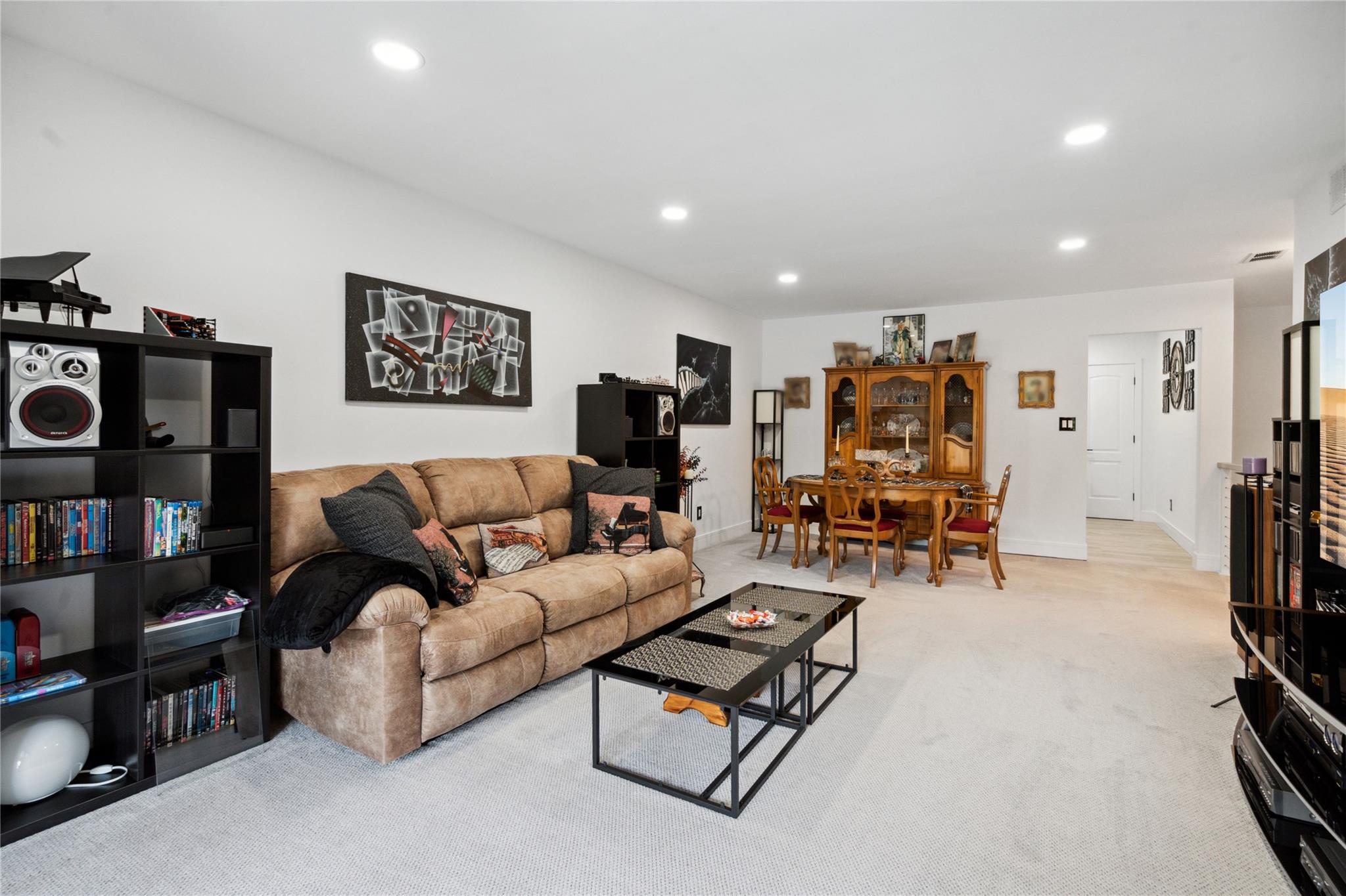 655 Middle Country Road Unit: 8D2