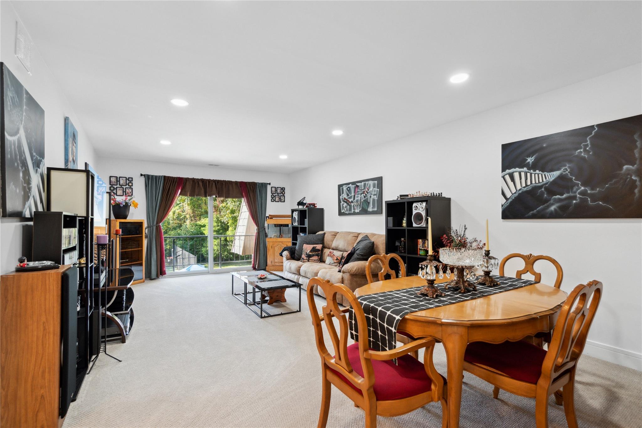 655 Middle Country Road Unit: 8D2