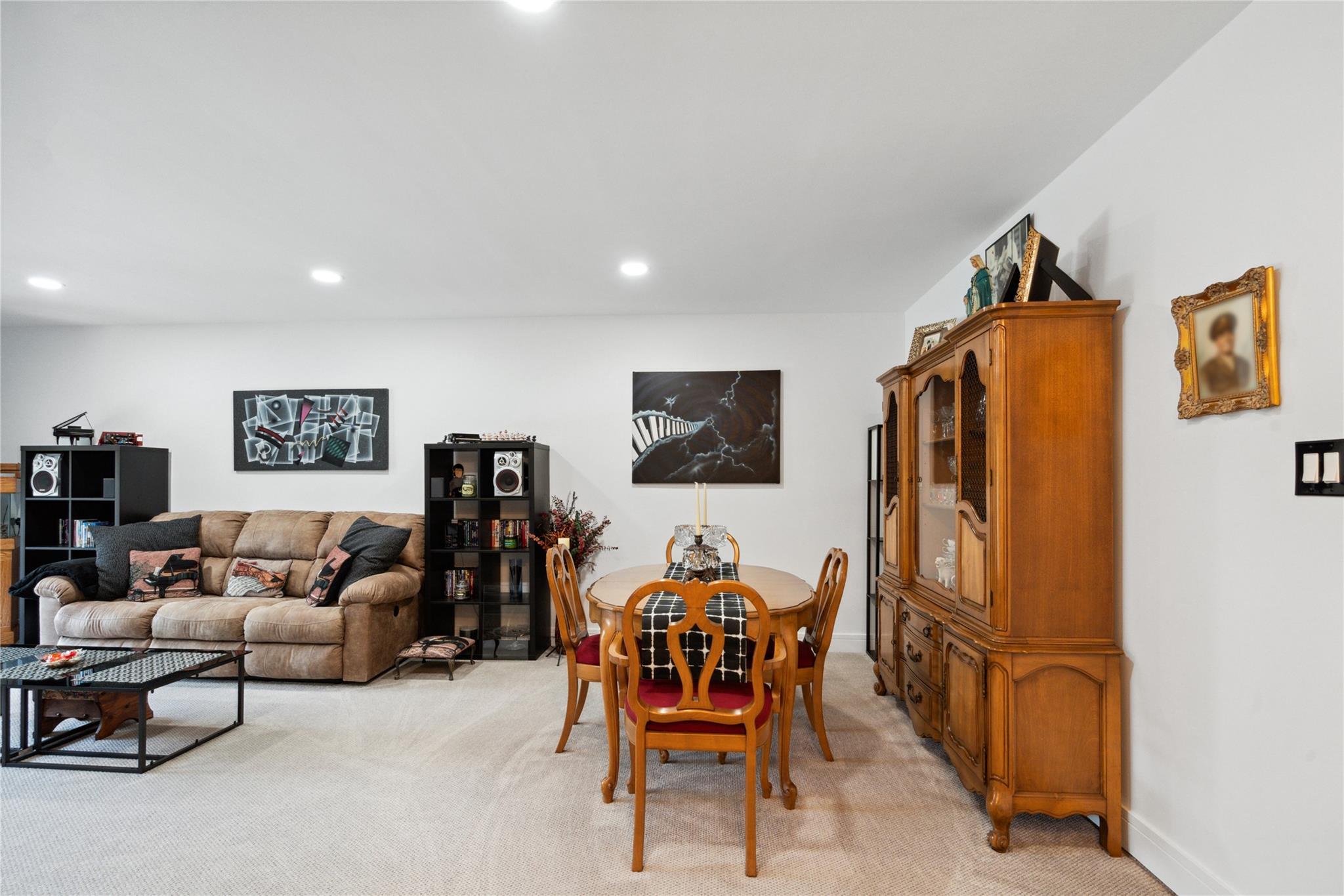 655 Middle Country Road Unit: 8D2