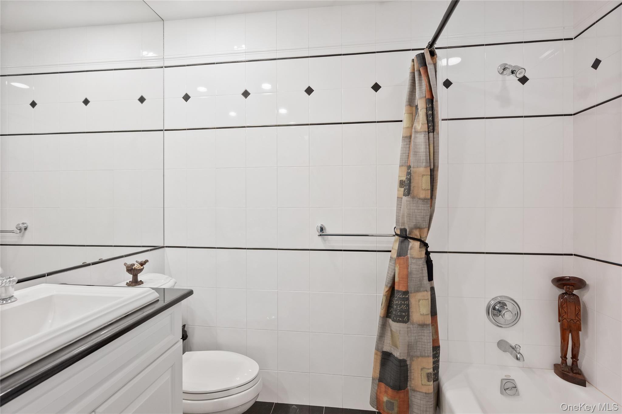 8 Southgate Circle Unit: 8