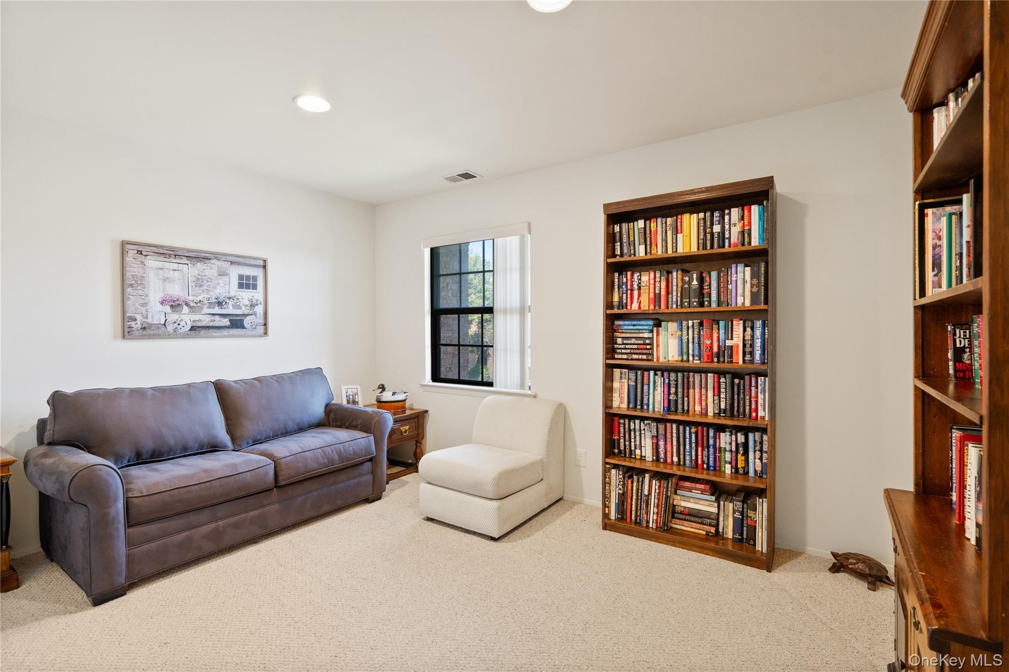 8 Southgate Circle Unit: 8