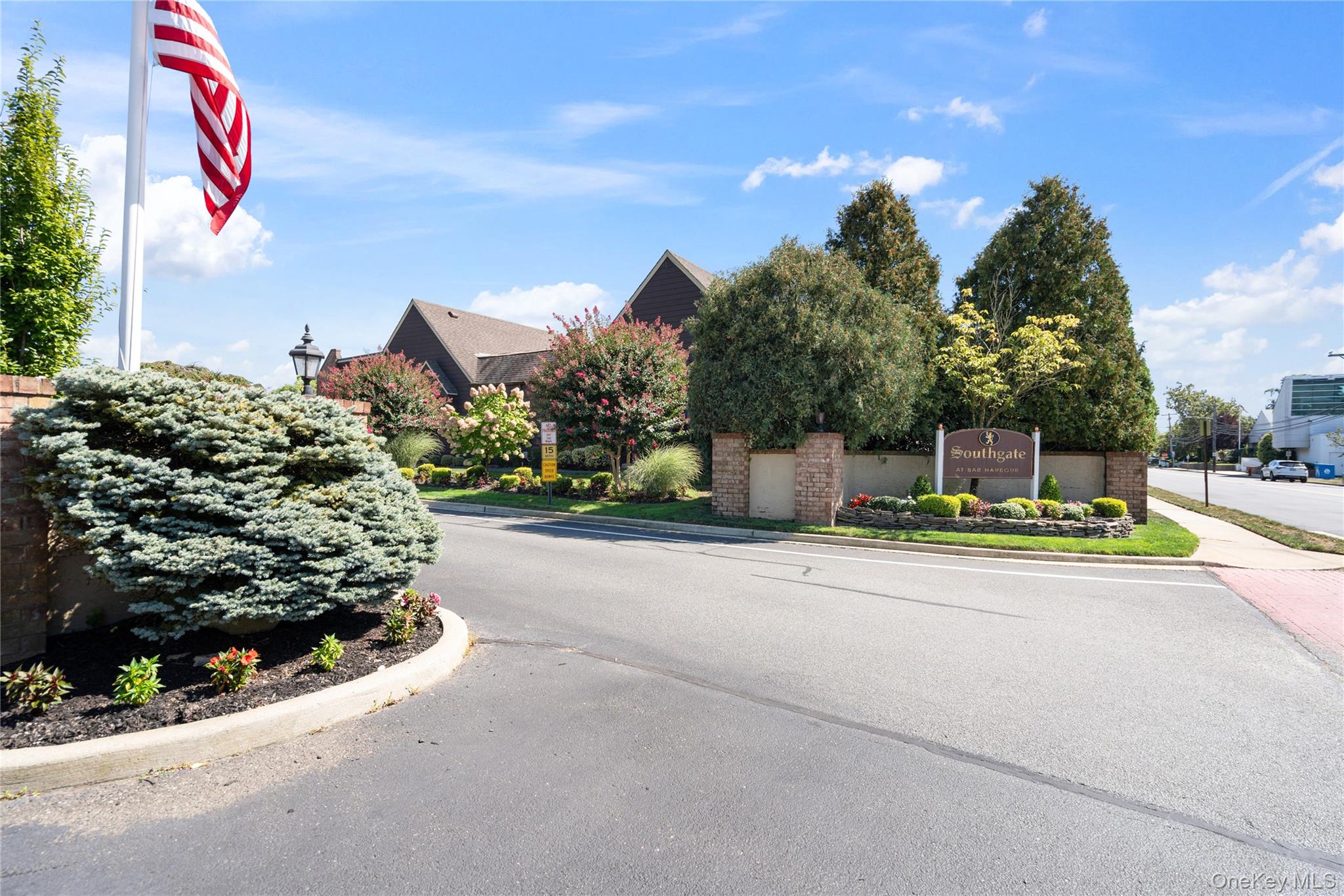 8 Southgate Circle Unit: 8