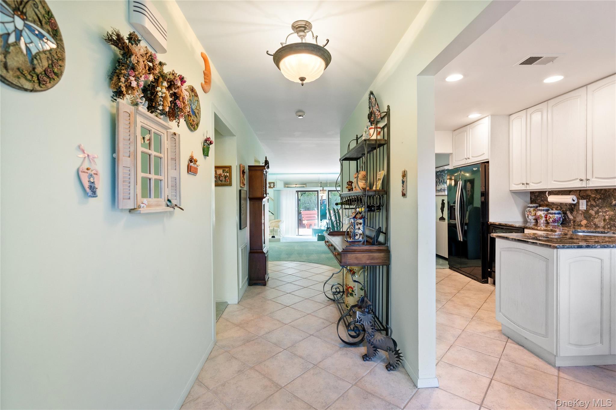 8 Southgate Circle Unit: 8