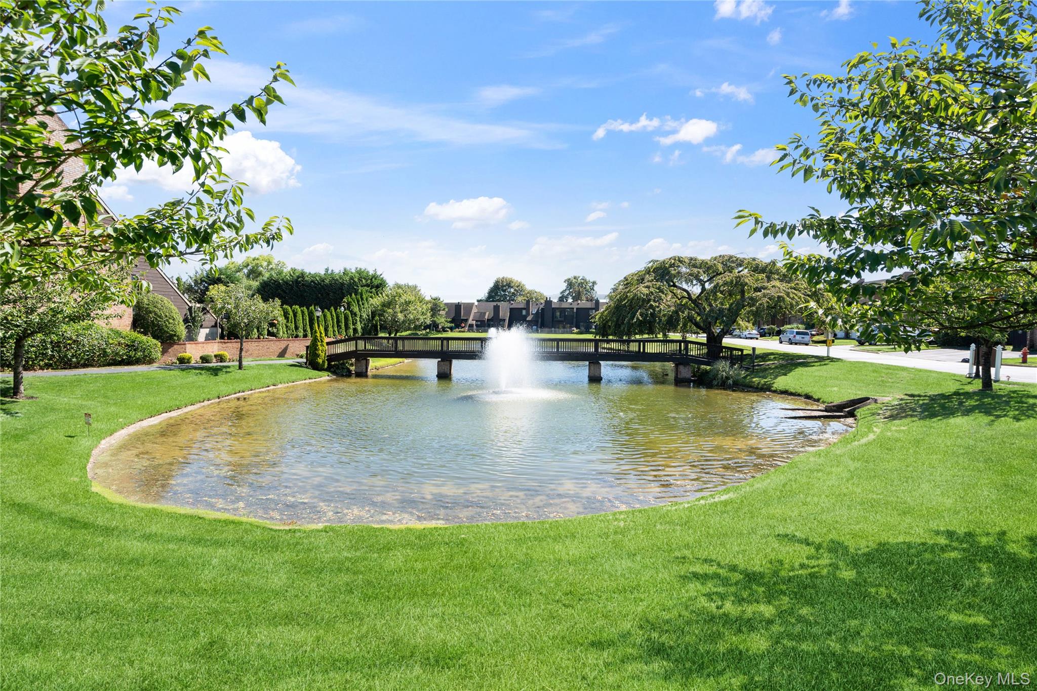 8 Southgate Circle Unit: 8