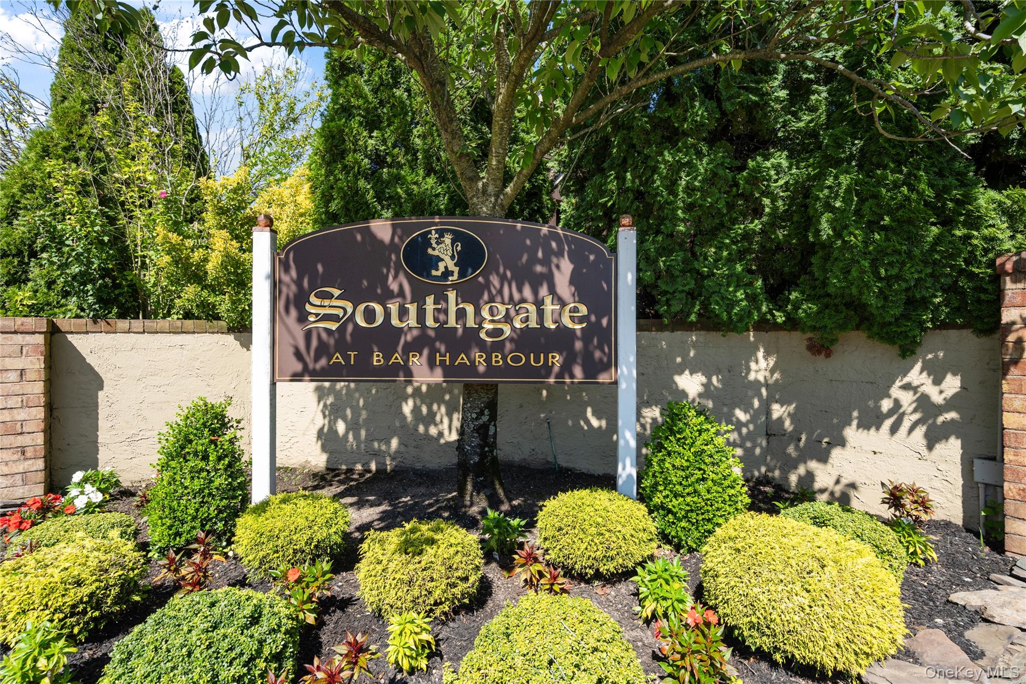 8 Southgate Circle Unit: 8