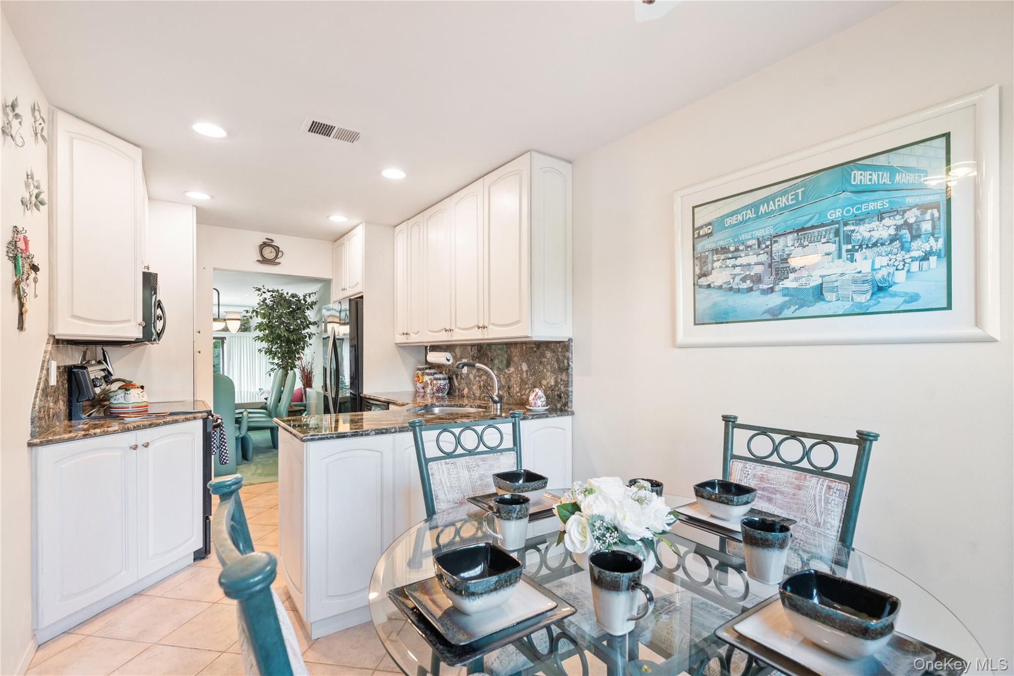 8 Southgate Circle Unit: 8
