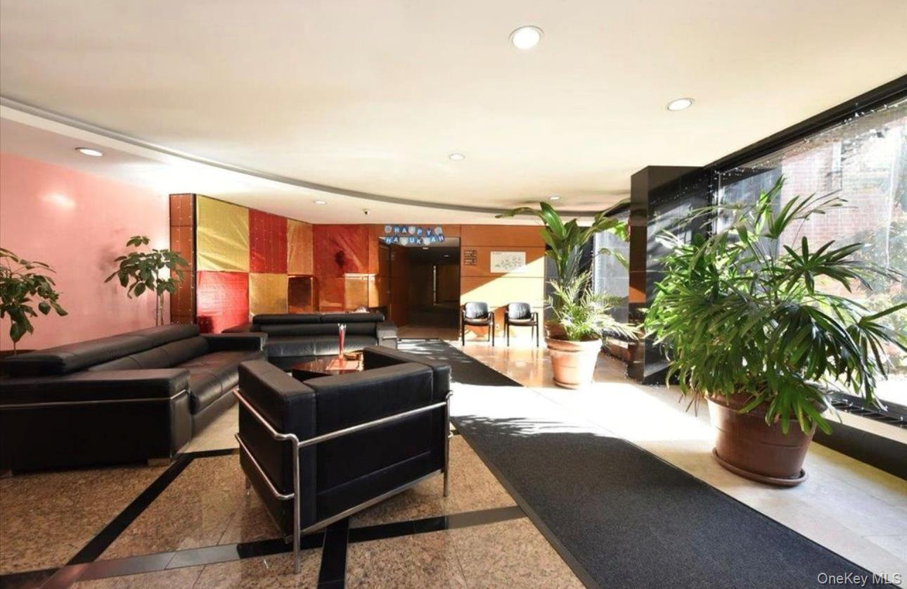 139-15 83 Avenue Unit: 409