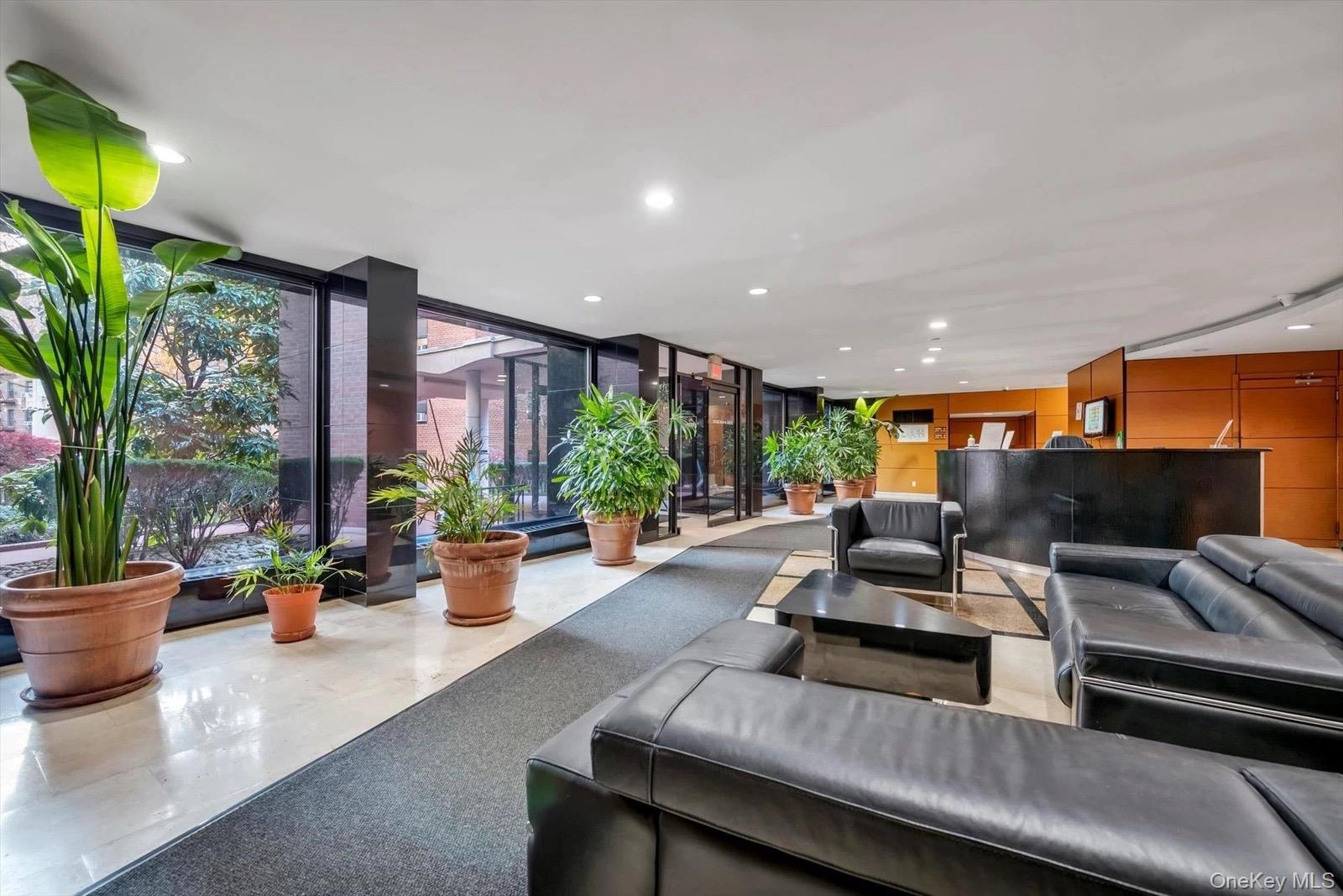 139-15 83 Avenue Unit: 409